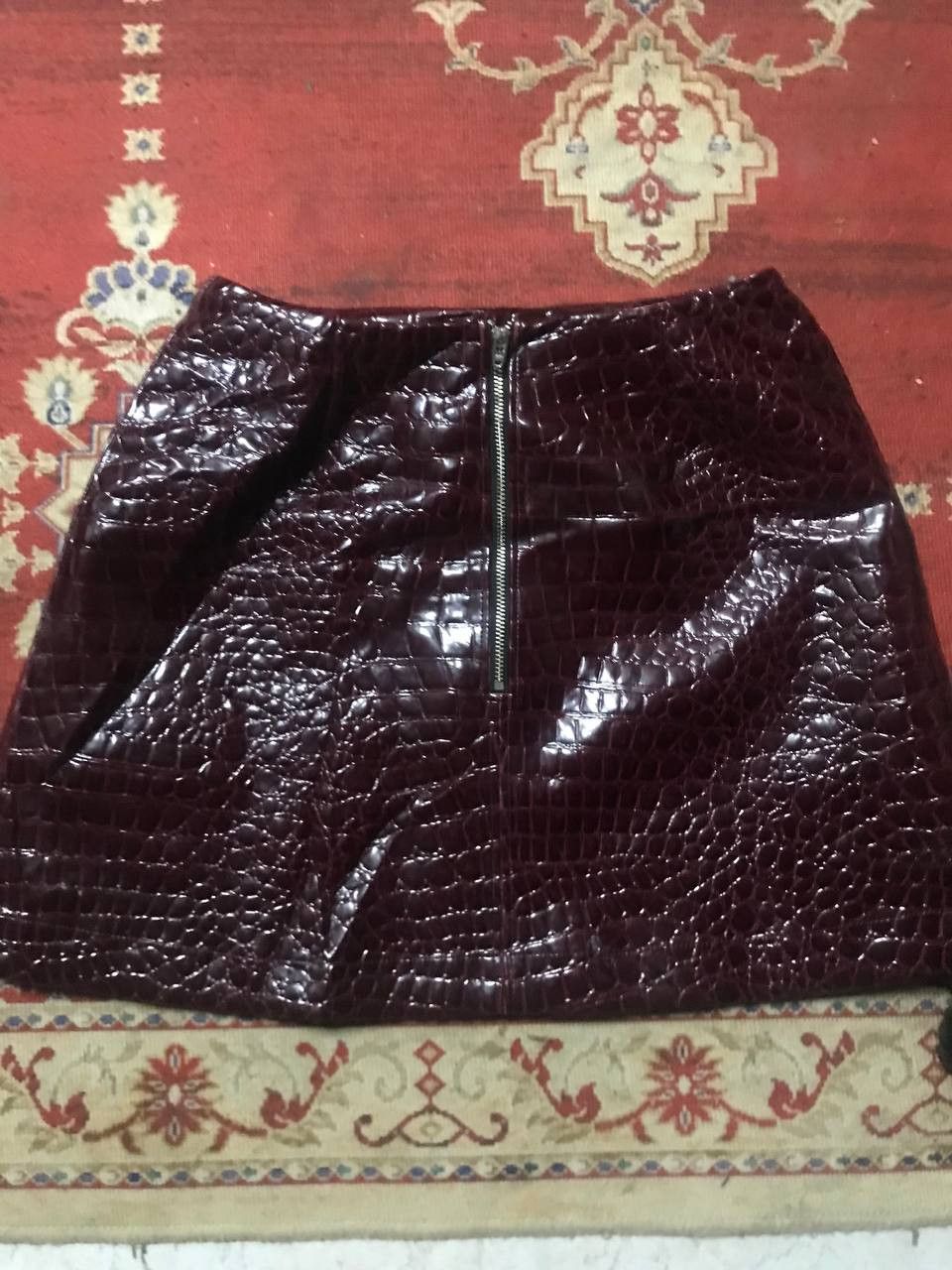 Other Fleamadonna Faux Pyton Skirt Burgundy Apink K-pop Size 24" / US 00 / IT 34 - 3 Thumbnail