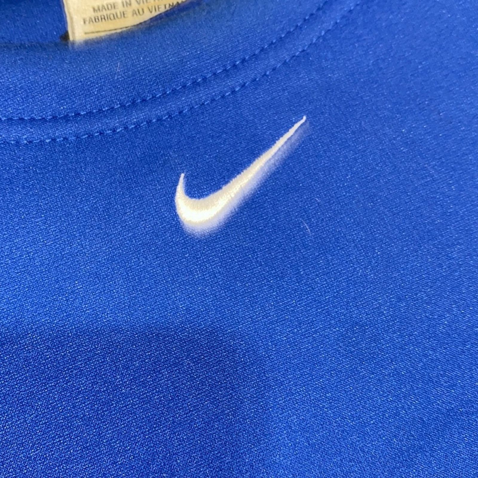 Nike 2010 Nike center swoosh crewneck Size US L / EU 52-54 / 3 - 2 Thumbnail