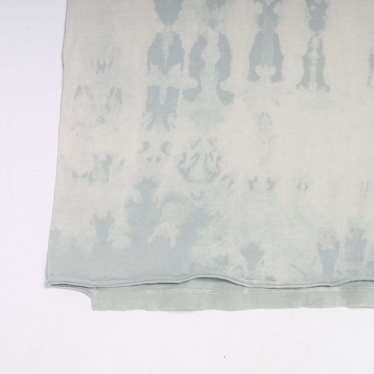 Saint Laurent Paris Saint Laurent Tie Dye Printed Tee T-shirt Blue Center Logo Size US L / EU 52-54 / 3 - 12 Thumbnail