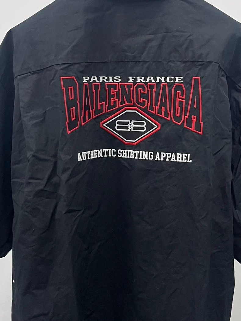 Balenciaga Balenciaga Bat short sleeve shirt 2503-Nextarrow Size US XXS / EU 40 - 3 Thumbnail