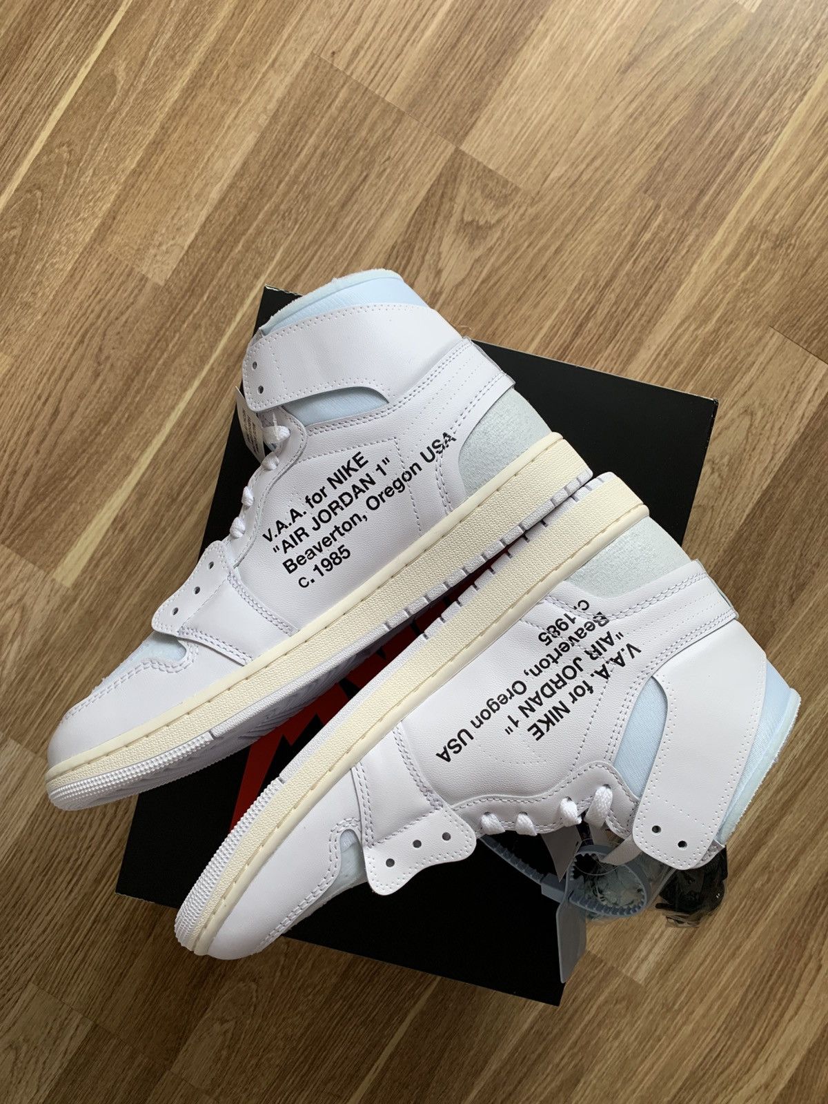 Nike × Off-White Jordan 1 Retro Virgil Abloh Alaska Size US 11 / EU 44 - 4 Thumbnail