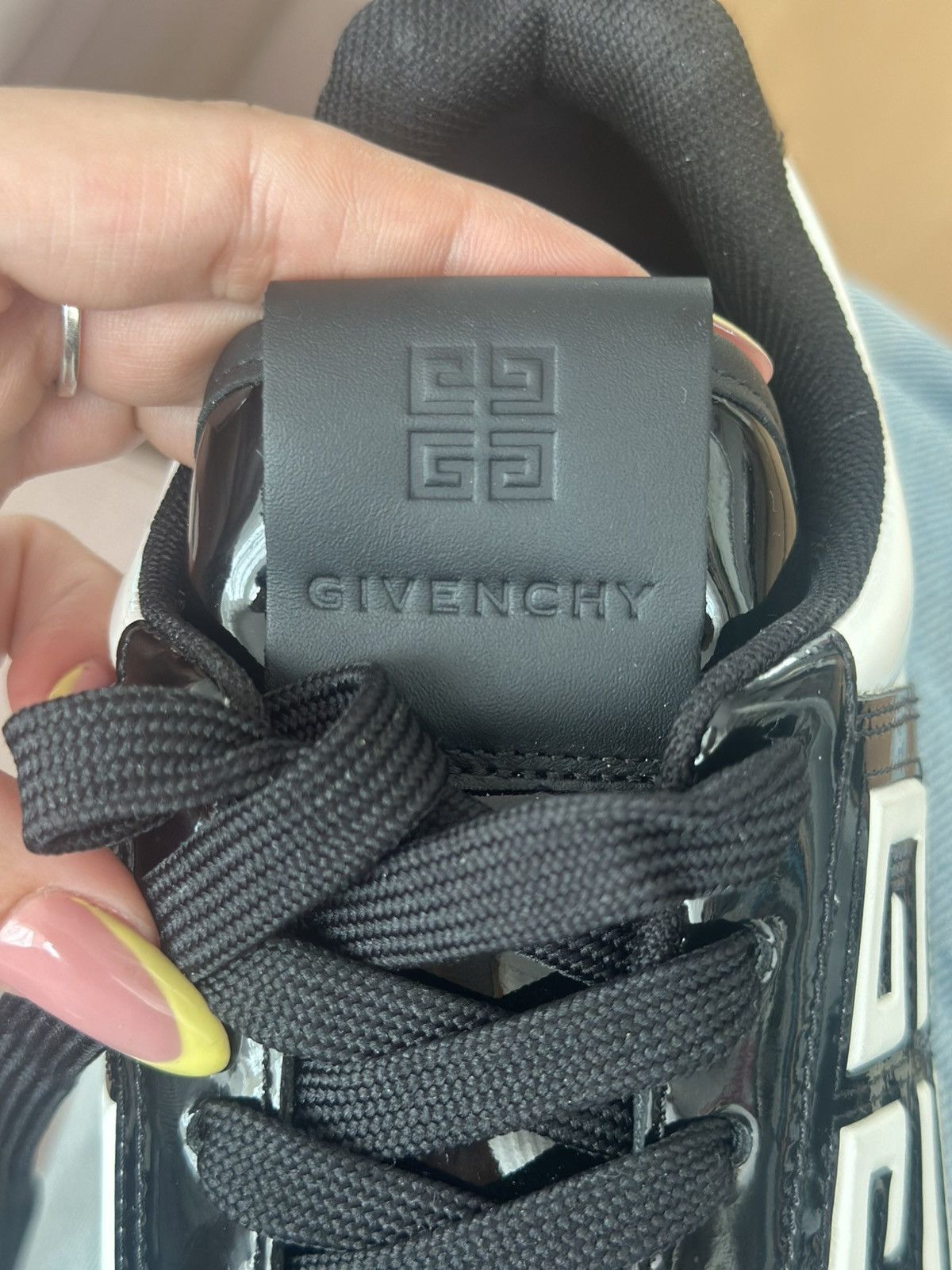 Givenchy Givenchy G4 leather low trainers designer sneakers premium Size US 9 / IT 39 - 6 Thumbnail
