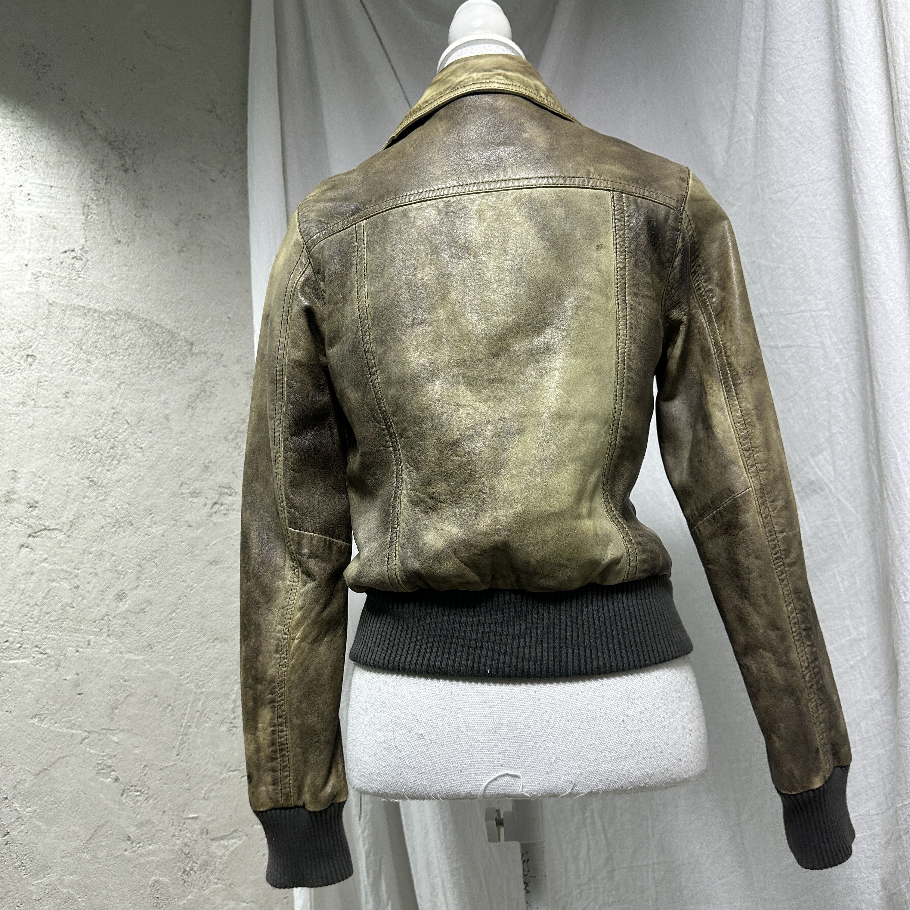 Vintage Vintage Leather Biker Moto Fitted Washed Jacket 00s Size US S / EU 44-46 / 1 - 10 Thumbnail