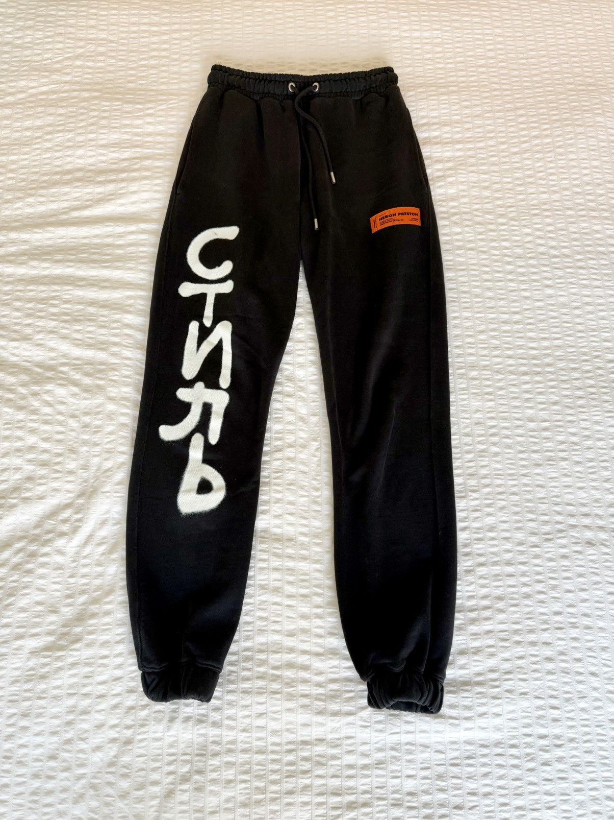 Heron Preston Heron Preston FW21 “СТИЛЬ” Style Sweatpants Size US 30 / EU 46 - 1 Thumbnail