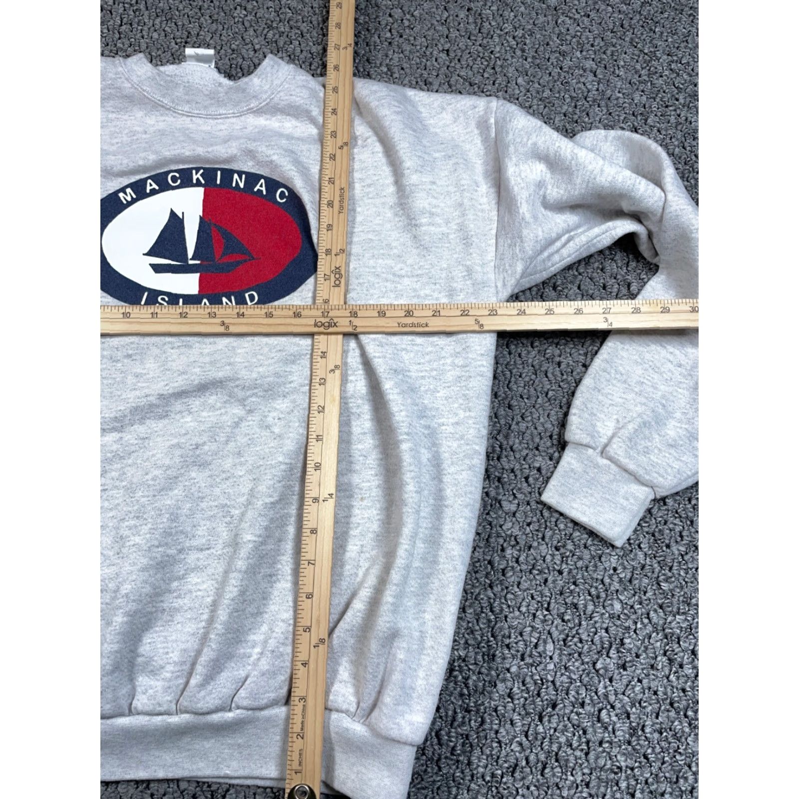 Vintage VTG Santee Sweatshirt Adult XL Heather Gray Mackinac Island Print 90s City Nature Nautical Retro Graphic Print Michigan Made in USA Size US XL / EU 56 / 4 - 7 Thumbnail