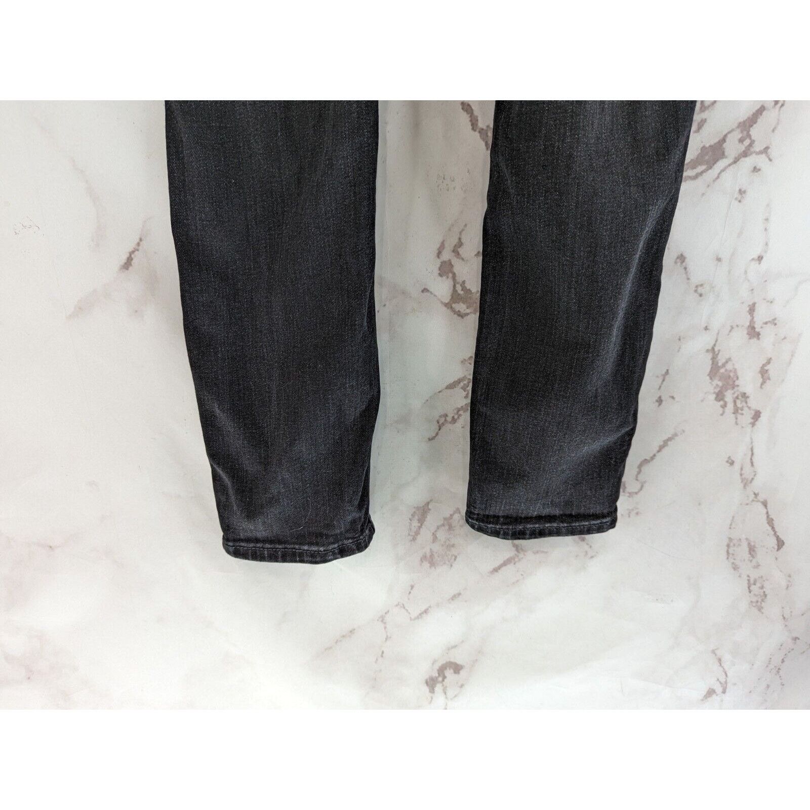 Old Navy Old Navy Jeans Womens 10 X 28 Mid Skinny Denim Distressed Size 32" / US 10 / IT 46 - 8 Thumbnail