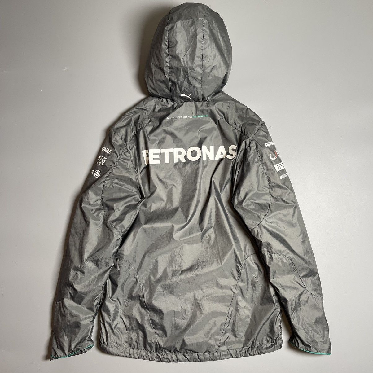 Formula 1 × Mercedes-Benz × Puma MERCEDES BENZ PUMA 2014 F1 PETRONAS AMG MESH LINES JACKET Size US M / EU 48-50 / 2 - 10 Thumbnail