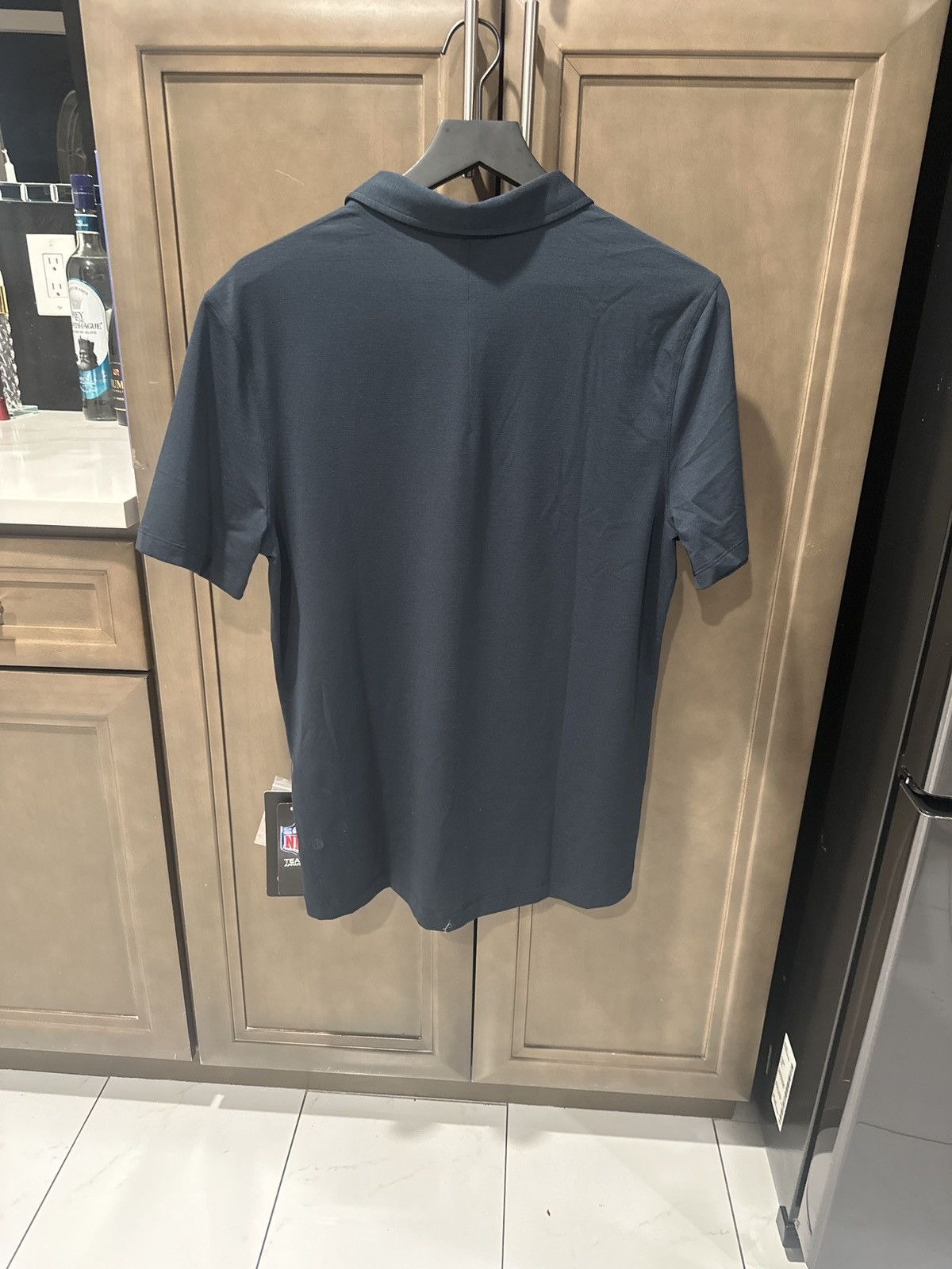Lululemon Lululemon x NFL x Denver Broncos Polo Size US M / EU 48-50 / 2 - 2 Thumbnail