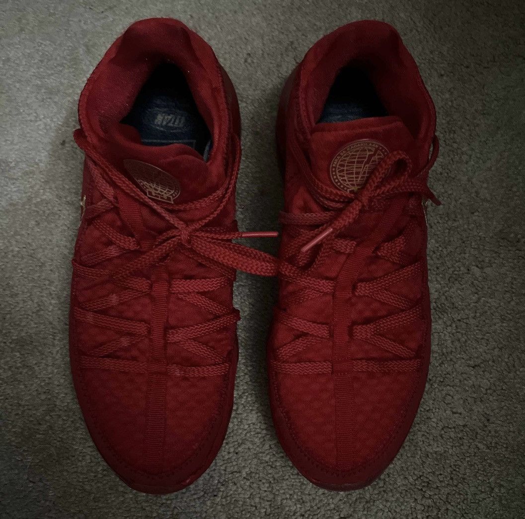 Nike TITAN X LEBRON 17 LOW 'AGIMAT' Size US 10 / EU 43 - 3 Thumbnail