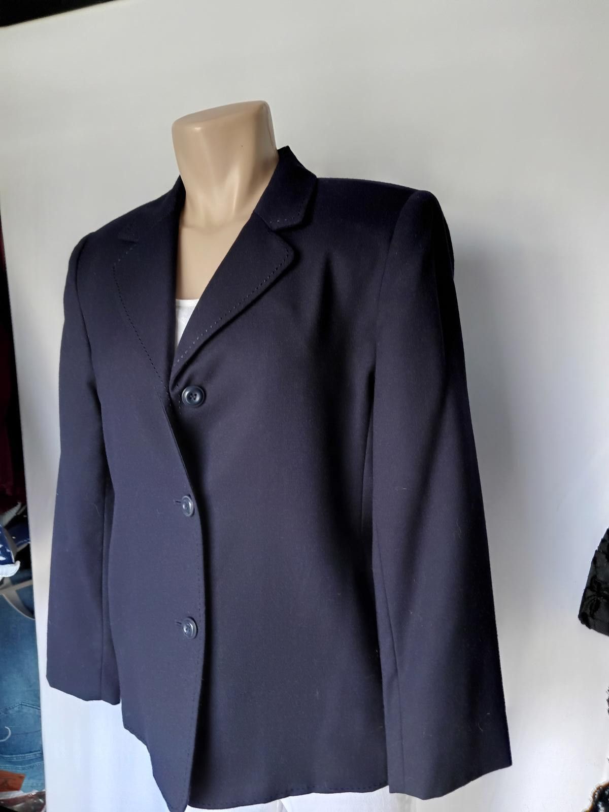 Designer Elegant Sag Harbor Petite Blazer Size M / US 6-8 / IT 42-44 - 2 Thumbnail