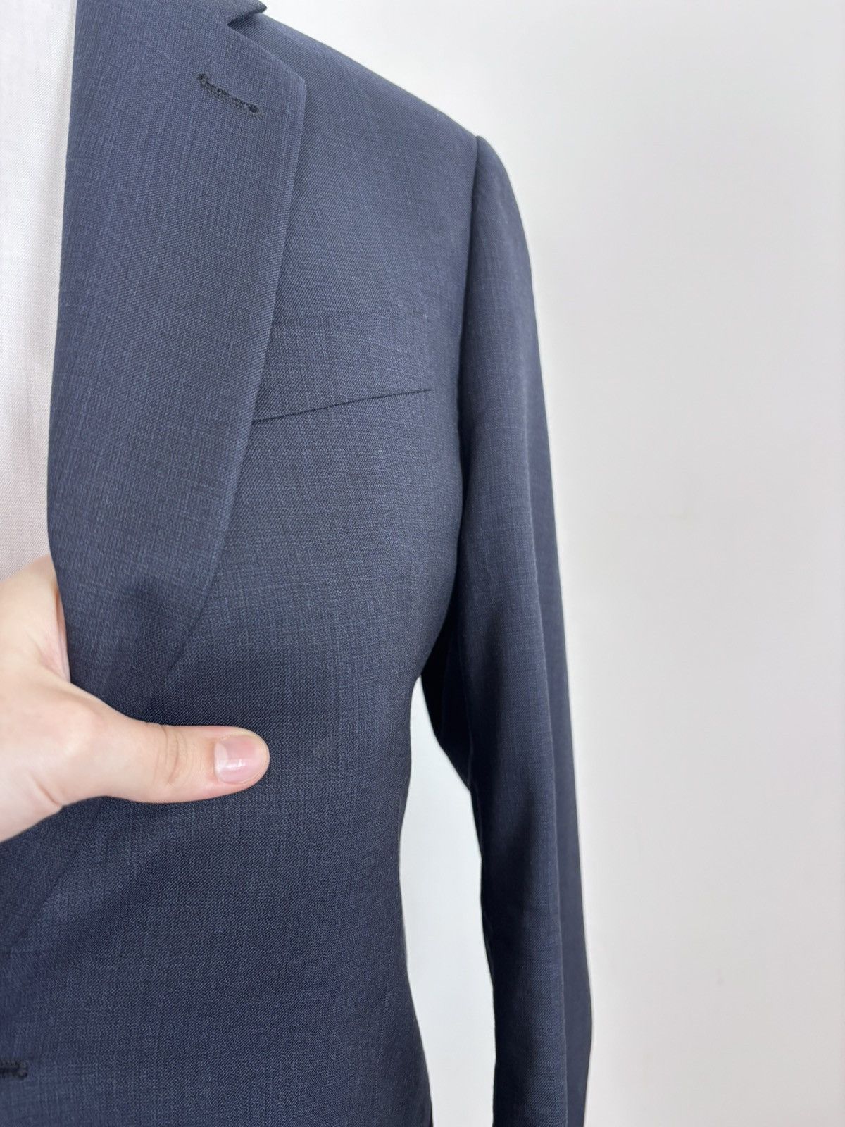 Armani Collezioni Armani Collezioni Men’s 2-Piece Navy Blue Wool Suit Size 40R - 4 Thumbnail