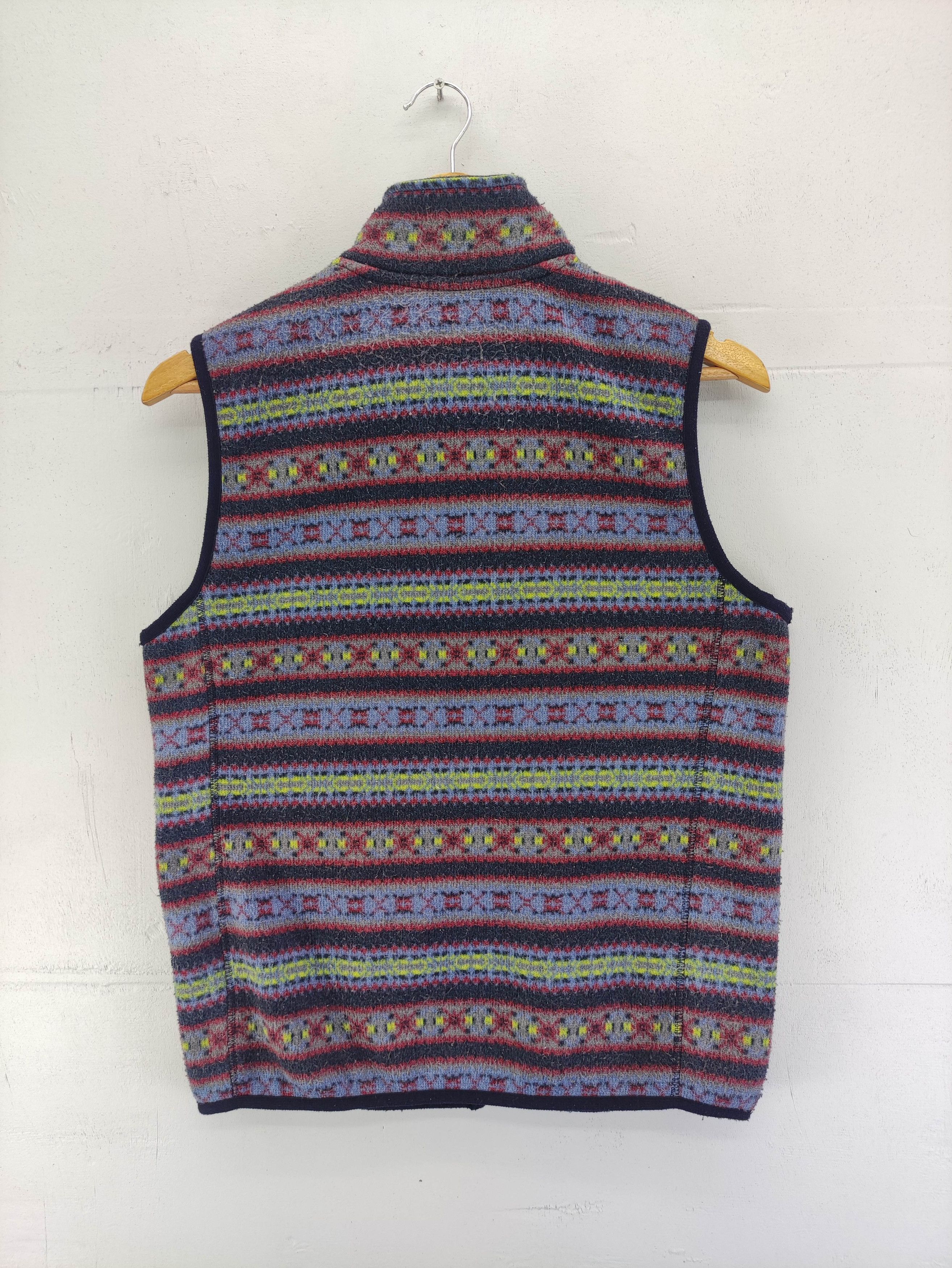 Uniqlo Uniqlo Tartan Pattern Vest Fleece Zipper Size US S / EU 44-46 / 1 - 7 Thumbnail