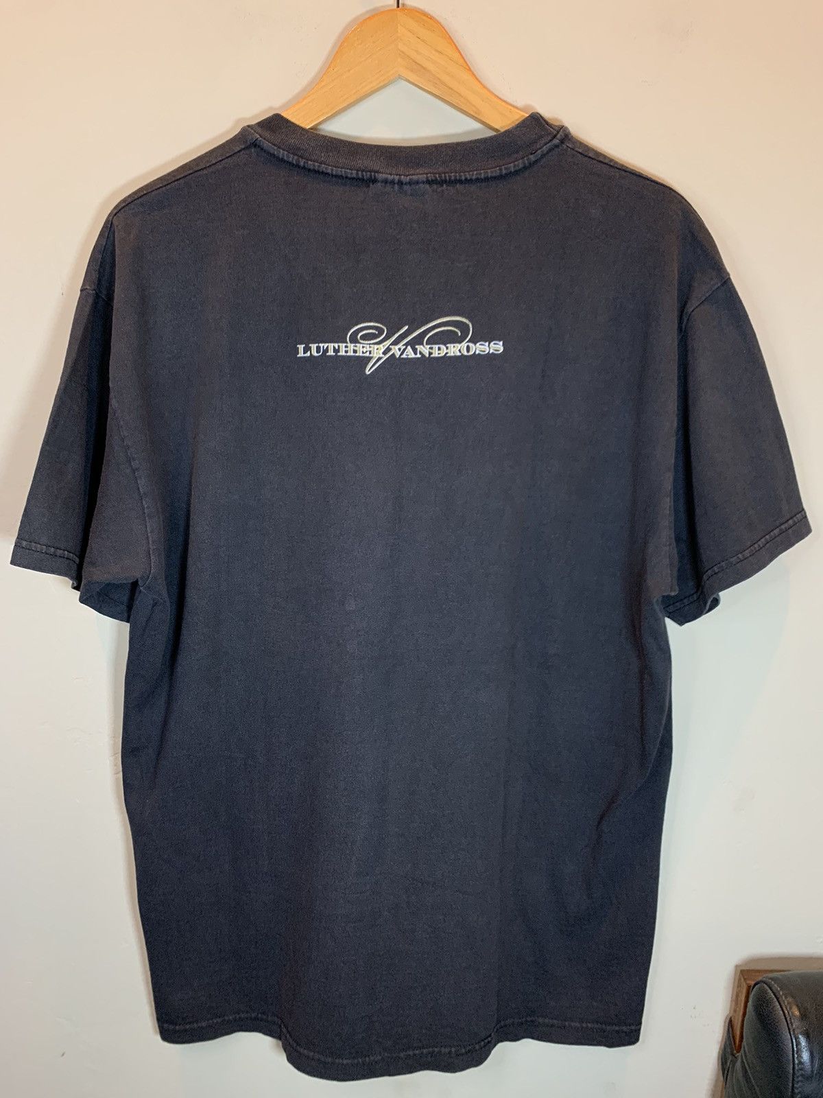 Band Tees × Rap Tees × Vintage *RARE* Vintage 90’s Luther Vandross Faded R&B Soul Art Shirt Size US L / EU 52-54 / 3 - 2 Thumbnail