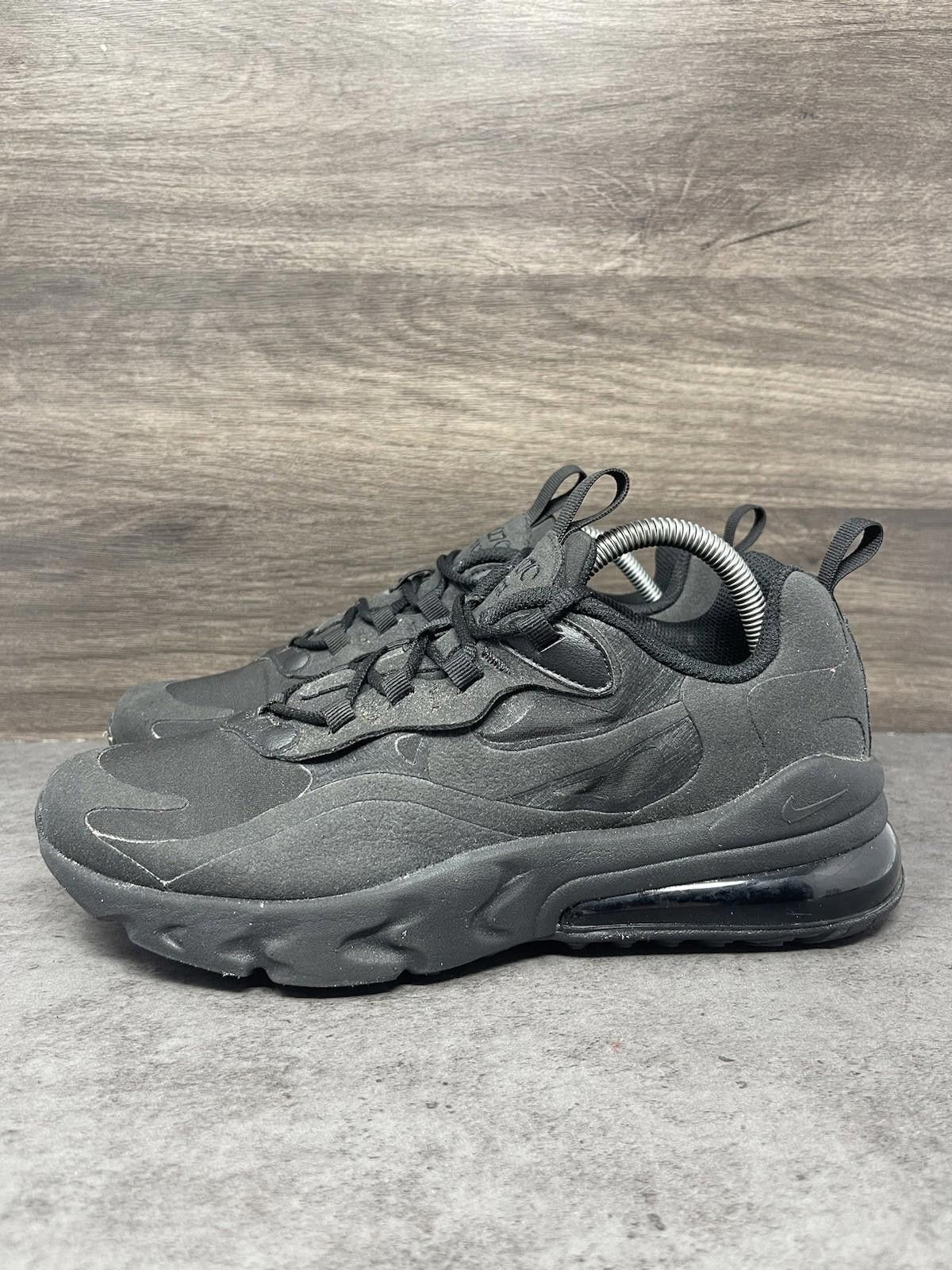 Nike Nike Air Max 270 React Sneakers Kids Size 7 GS Running Shoes Size US 7 / EU 40 - 1 Thumbnail