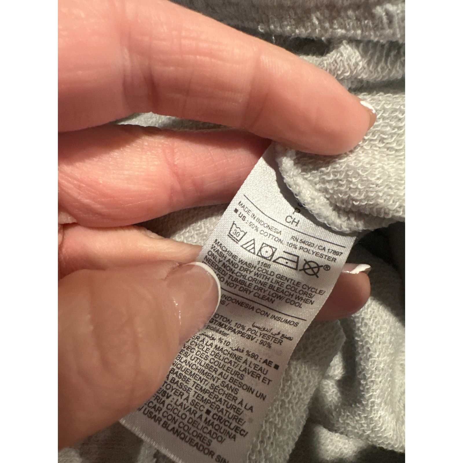 Old Navy Old Navy Extra High Waisted French Terry 5'' Inseam Shorts Size 24" / US 00 / IT 34 - 4 Thumbnail