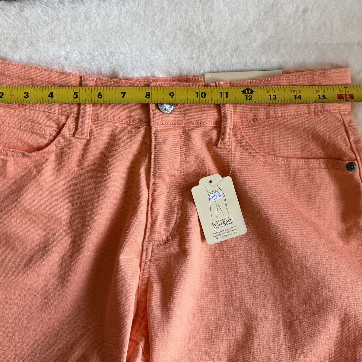 St. Johns Bay St. John’s Bay Mid Rise Papaya Punch Capri Pants Size 10P Size 32" / US 10 / IT 46 - 8 Thumbnail