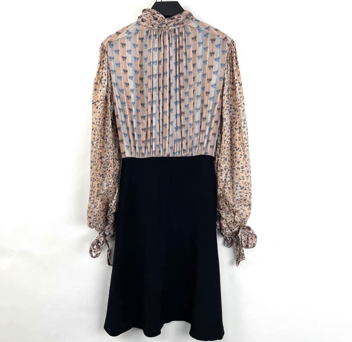 Louis Vuitton Louis Vuitton Floral Lantern Sleeve Tie Dress K12 Size XS / US 0-2 / IT 36-38 - 2 Thumbnail