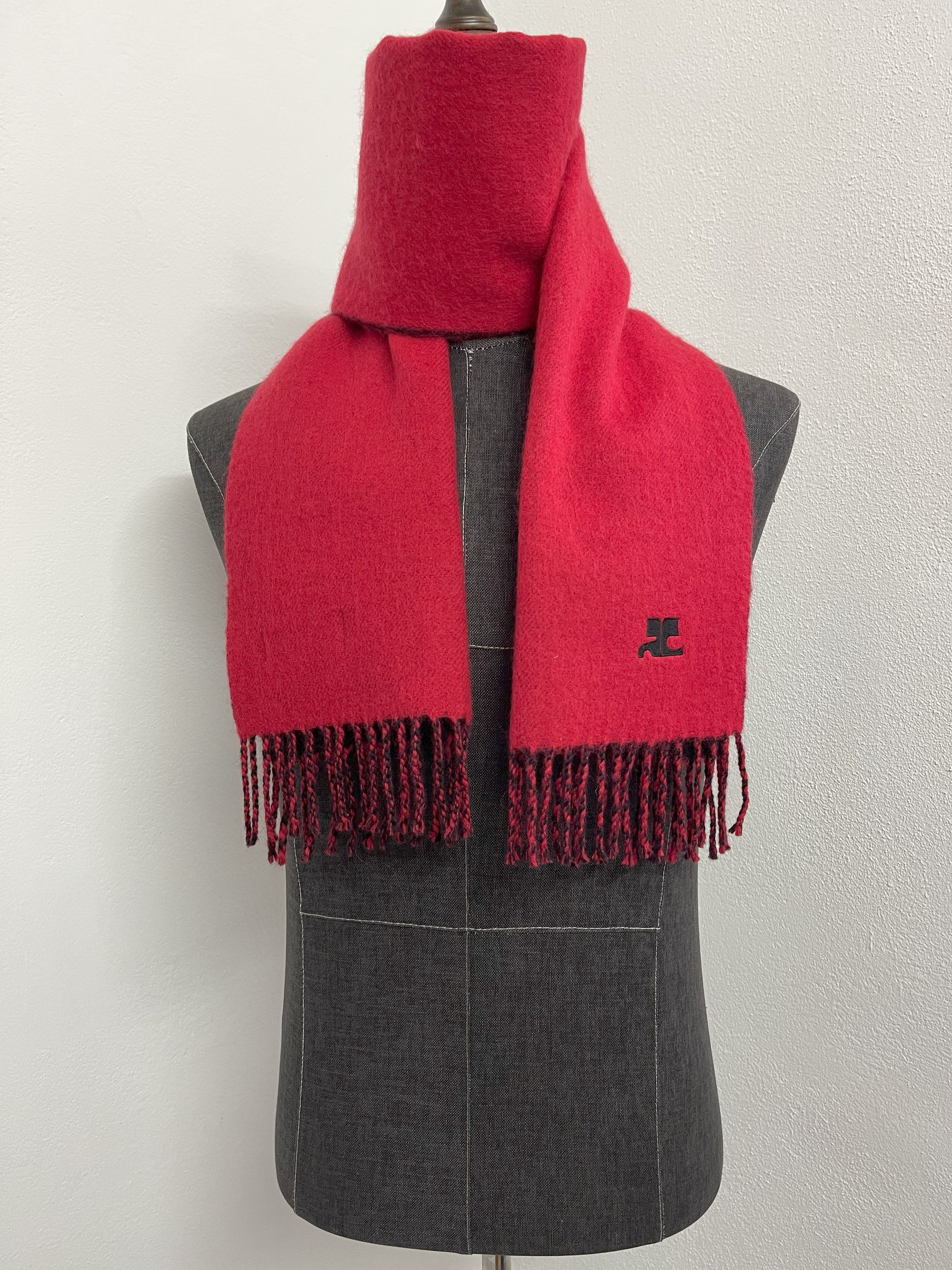 Courreges Vintage Courreges Scarf / Muffler - 6111 Size ONE SIZE - 2 Thumbnail