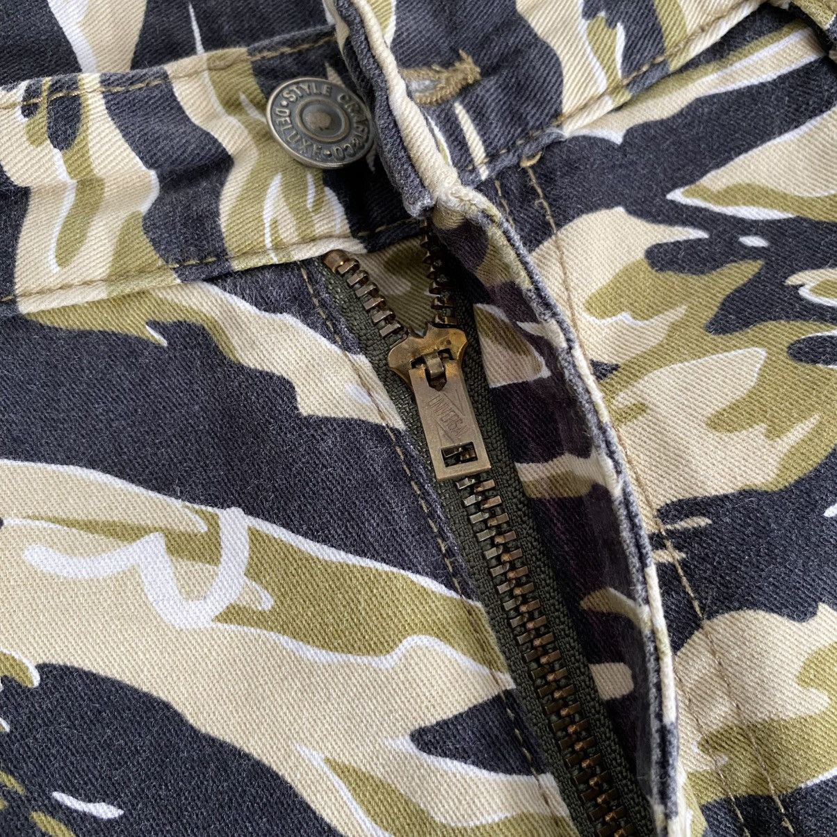 Evisu 2000’s Evisu Japan Camo Tiger Stripe Baggy Cargo Pants Size US 32 / EU 48 - 11 Thumbnail