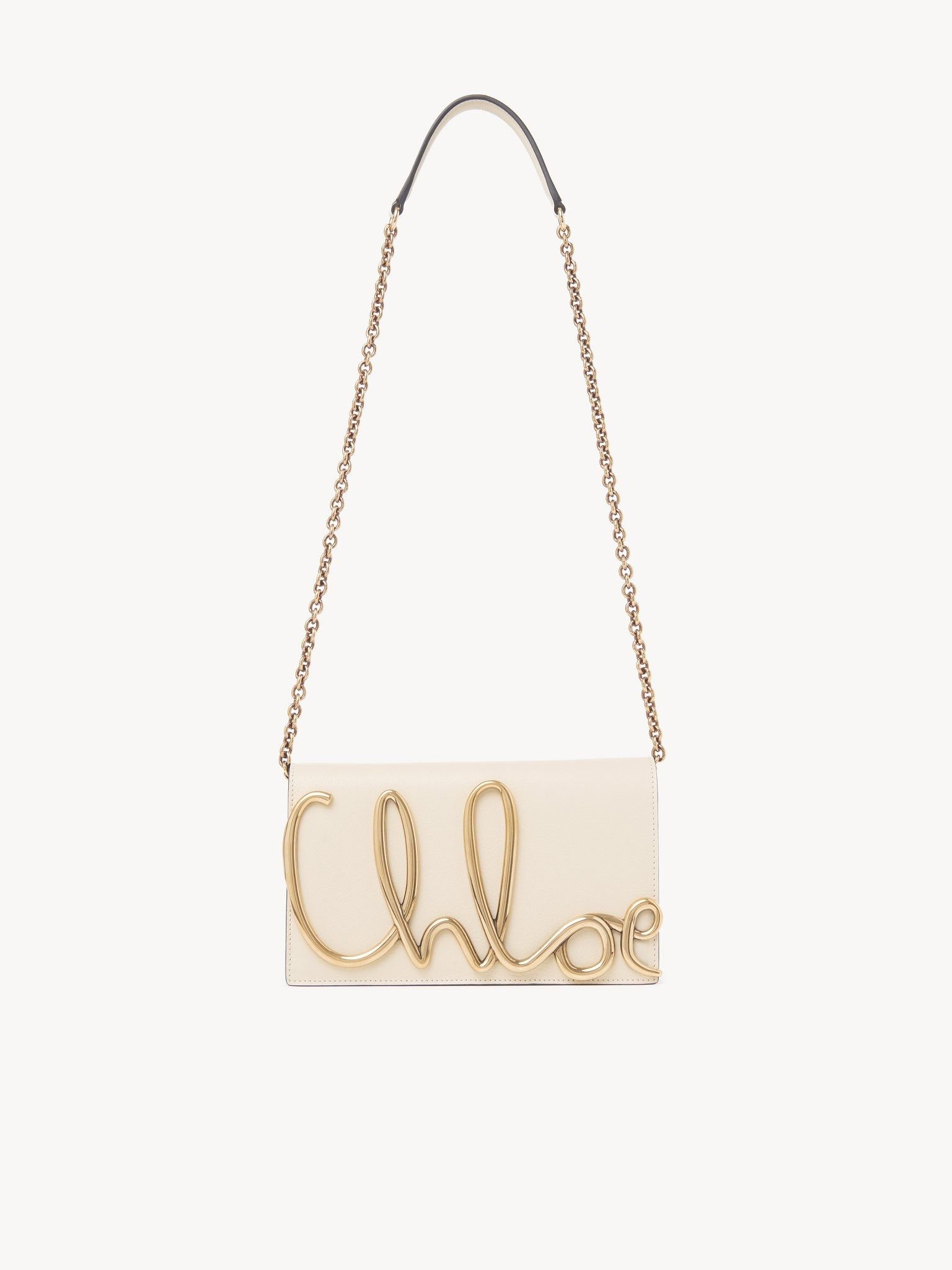 o1loc1c10226 Size: OS / Iconic Bag in Sweet Beige