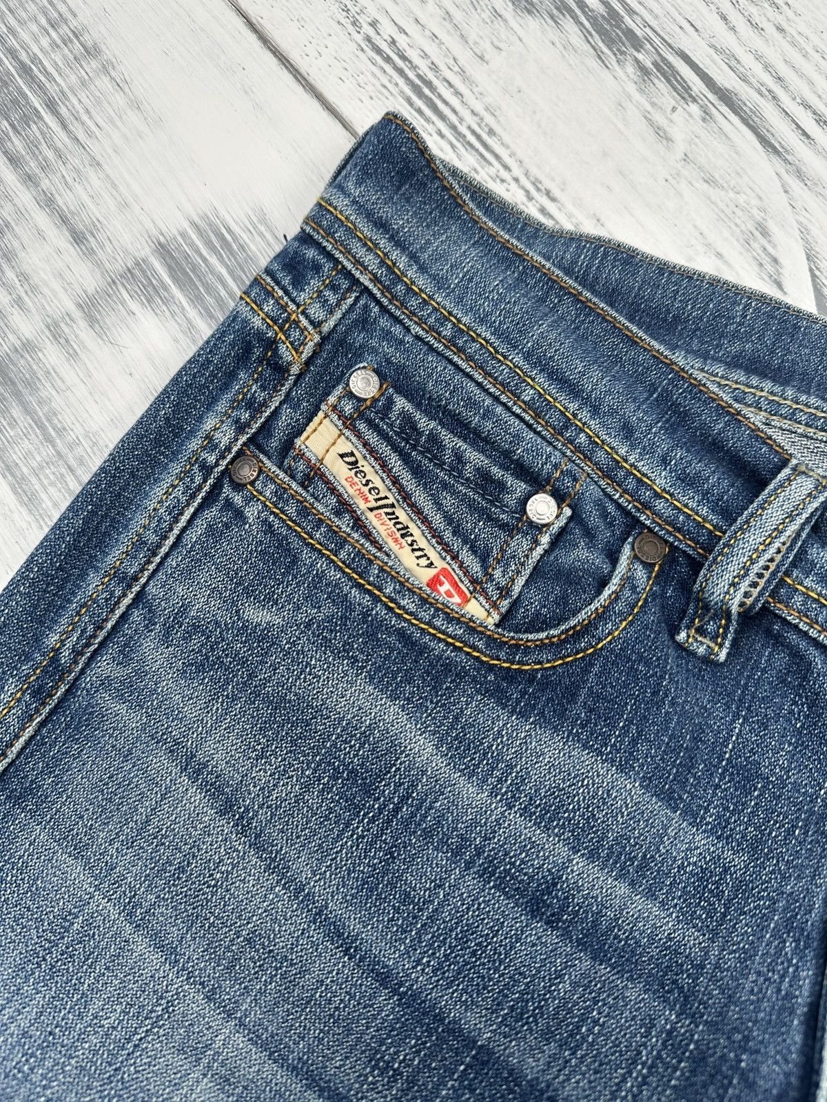 Diesel Y2K DIESEL Low Rise Blue Flared Jeans Women’s Pants Size 28" / US 6 / IT 42 - 5 Thumbnail