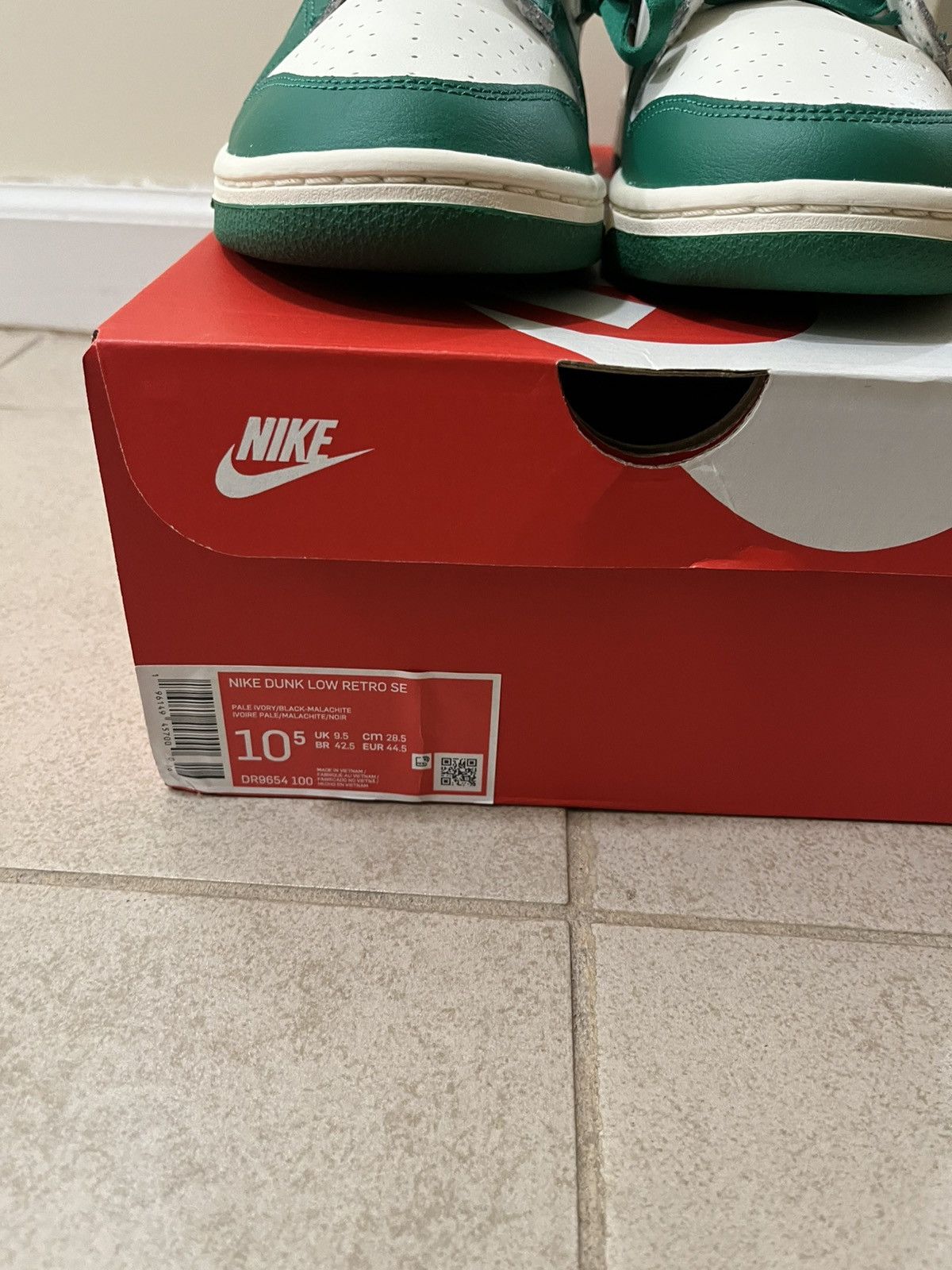 Nike Nike dunk low lottery pack malachite green Size US 10.5 / EU 43-44 - 3 Thumbnail