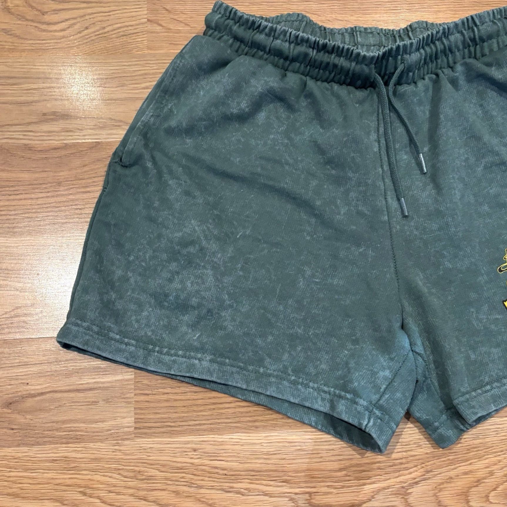 Vintage Wu-Tang Clan Green Sweat Fleece Athletic Shorts With Pockets Men’s Medium Size US 31 - 3 Thumbnail