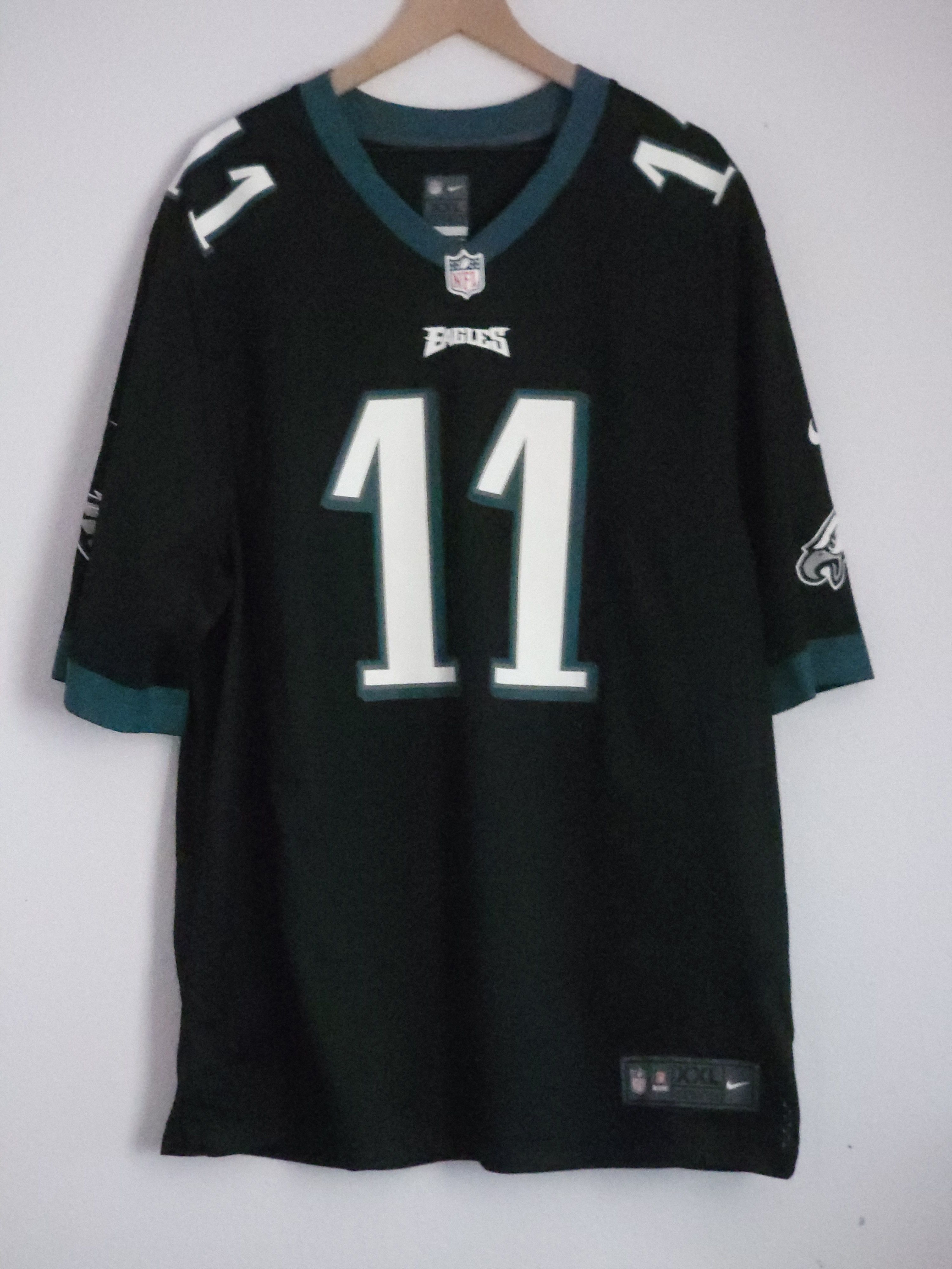 NFL Philadelphia Eagles Carson Wentz #11 Jersey Size US XXL / EU 58 / 5 - 1 Thumbnail