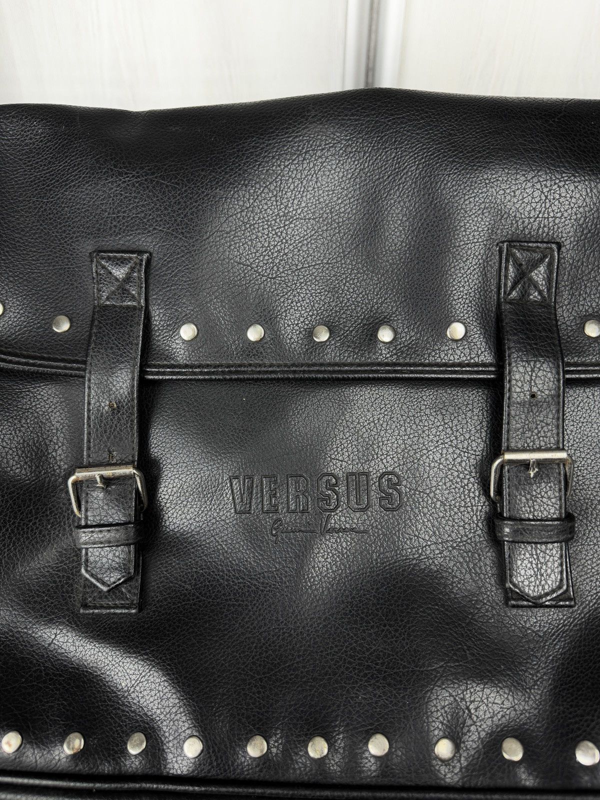 Versus Versace Versus Gianni Versace black faux leather stud shoulder bag Size ONE SIZE - 9 Thumbnail