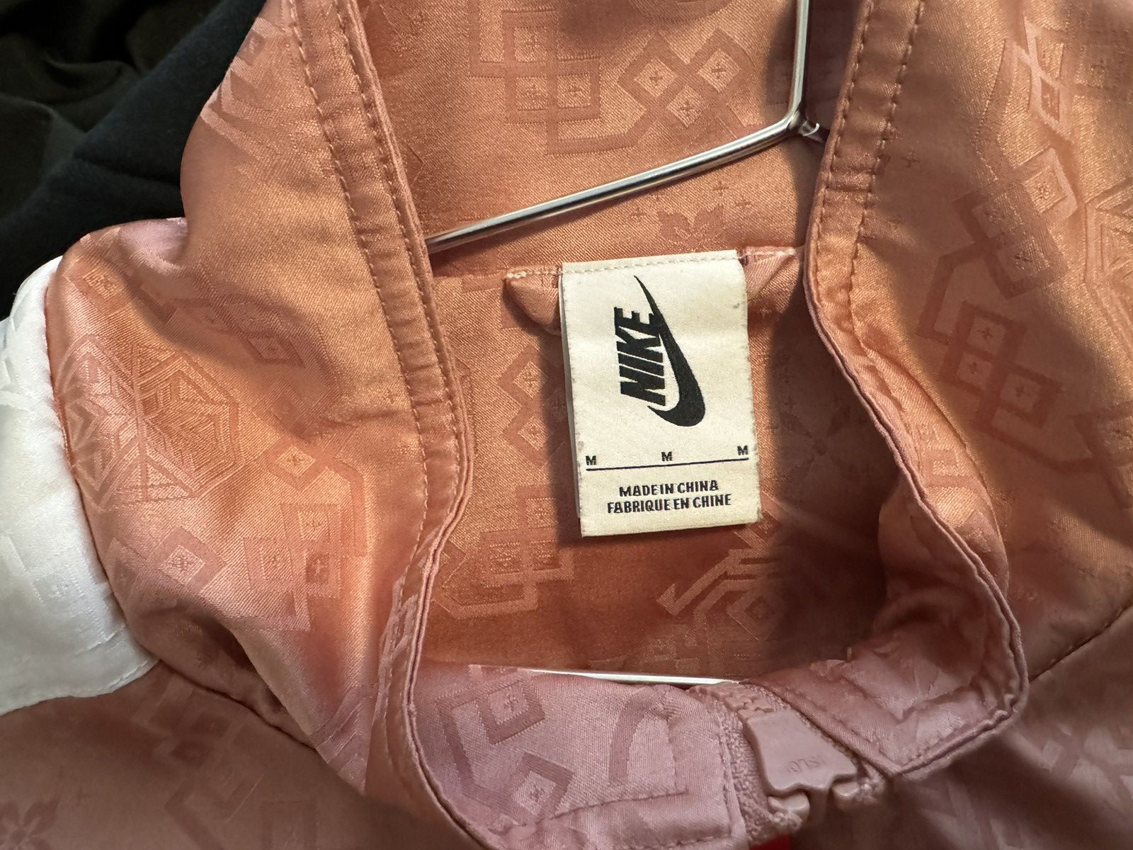 CLOT × Nike Clot X Nike Rose Gold Silk Tracksuit Jacket SIZE MEDIUM Size US M / EU 48-50 / 2 - 3 Thumbnail