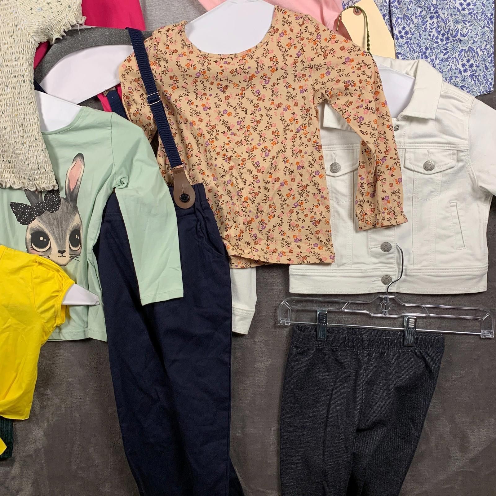 The Unbranded Brand Girls 4/5/6 & Boys M6/5 Clothing Bundle (345) Size ONE SIZE - 5 Thumbnail