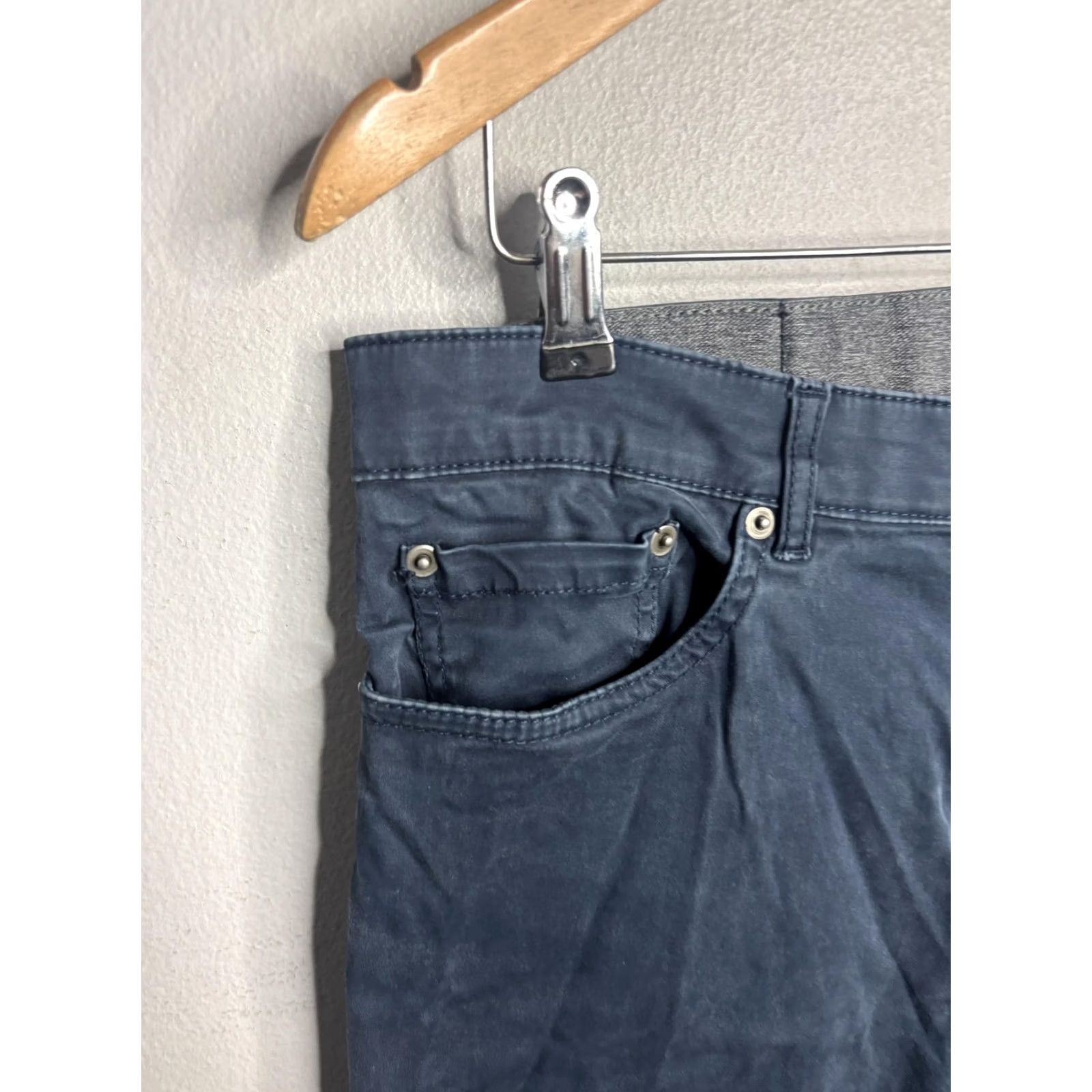 Vintage OneDayAway Jeans Mens 32x30 Blue Regular Straight Leg 5-Pocket Zip Fly Denim Size US 32 / EU 48 - 3 Thumbnail