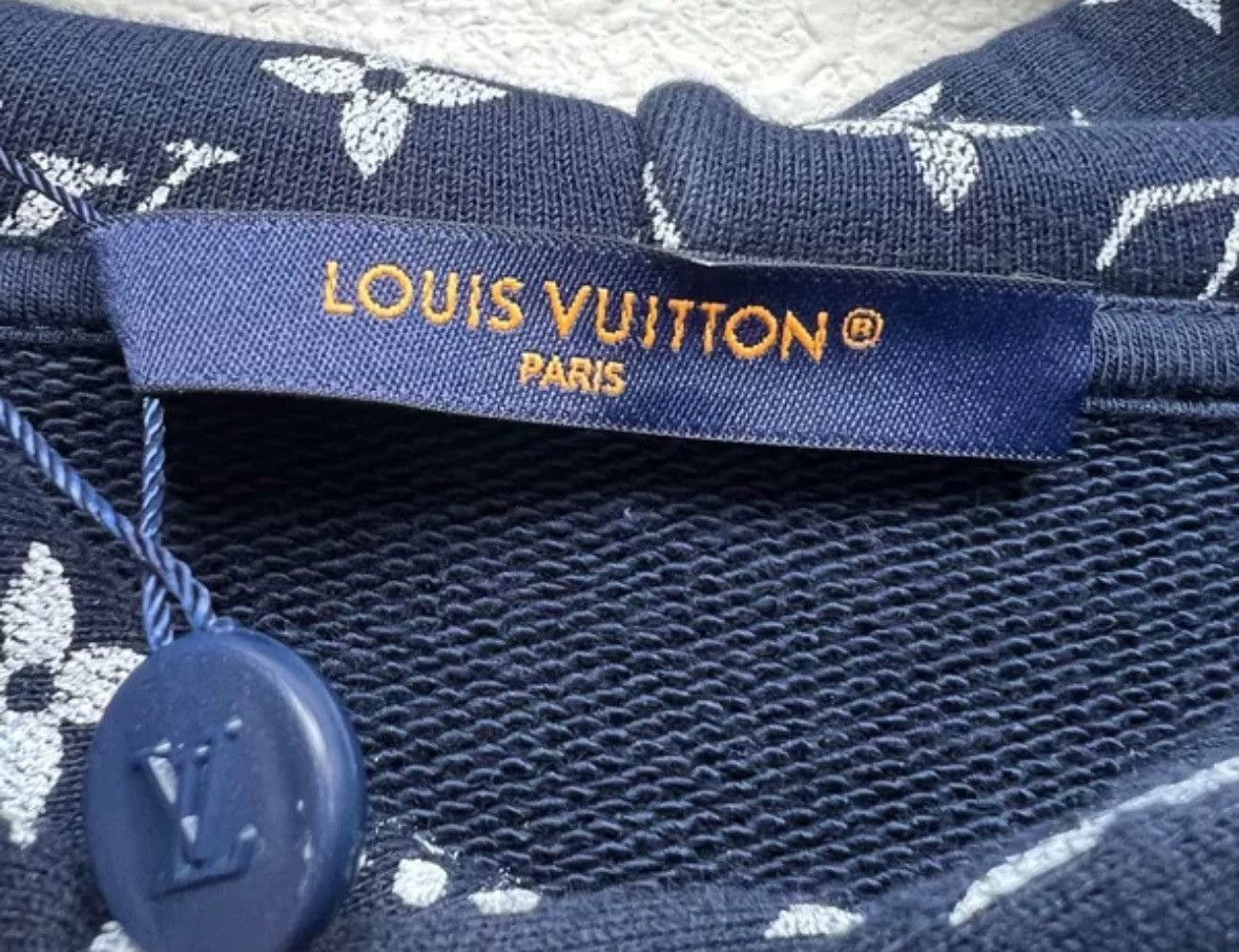 Louis Vuitton LOUIS VUITTON Lv SKI Ski Collection Logo Long Sleeve Hoodie Size US XXL / EU 58 / 5 - 3 Thumbnail