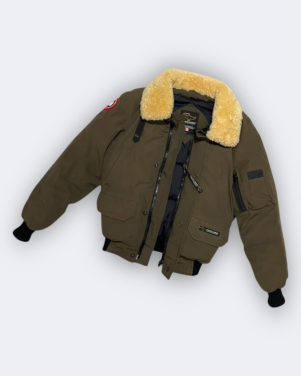 Canada Goose Canada Goose chilliwack Airforce shearling bomber Size US XXS / EU 40 - 5 Thumbnail