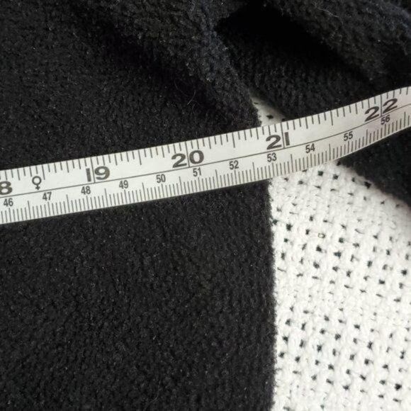 Designer Breckenridge Embroidered Holiday Black Full Zippered Fleece Size S / US 4 / IT 40 - 9 Thumbnail