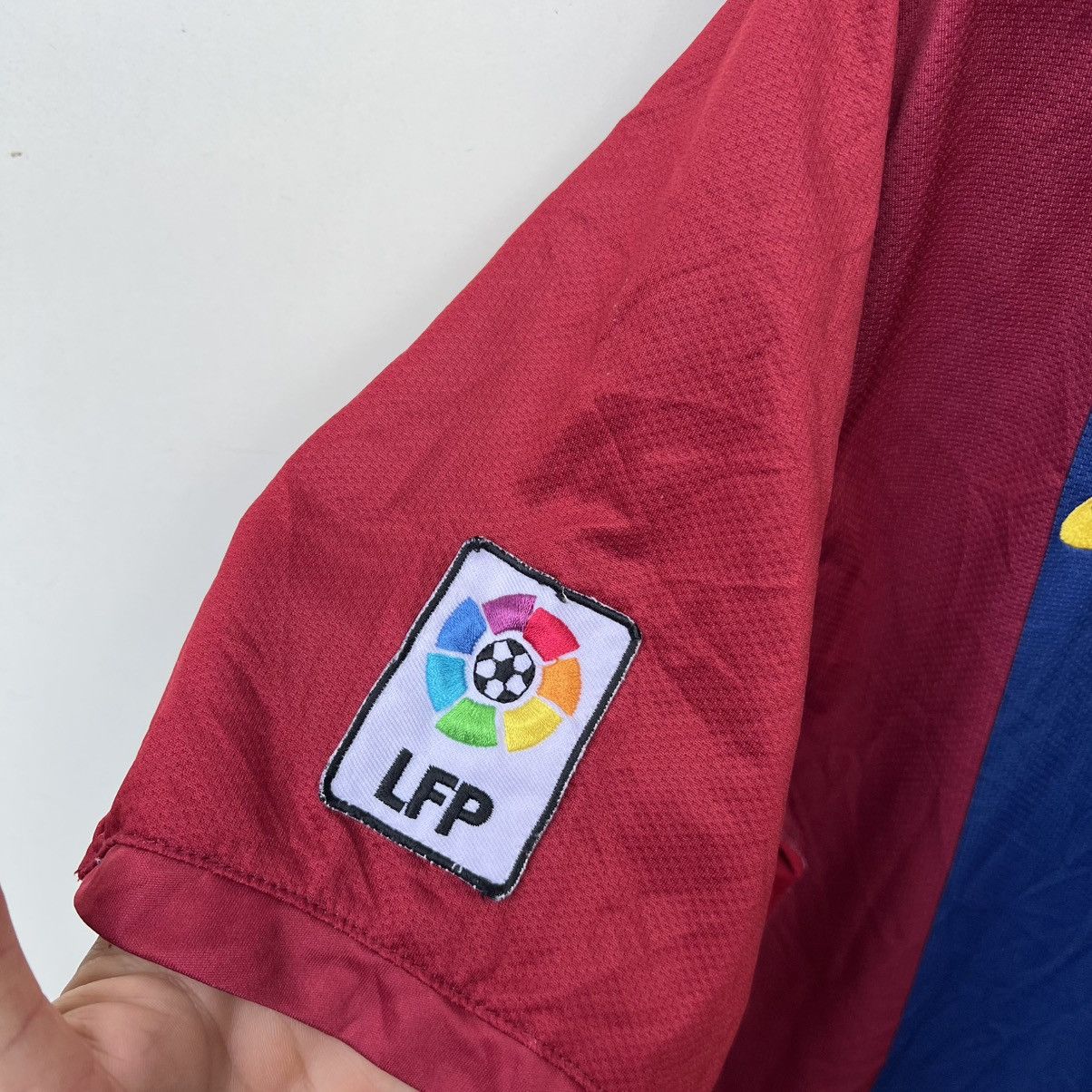 Nike FC Barcelona soccer jersey football t shirt vintage Size US XL / EU 56 / 4 - 2 Thumbnail