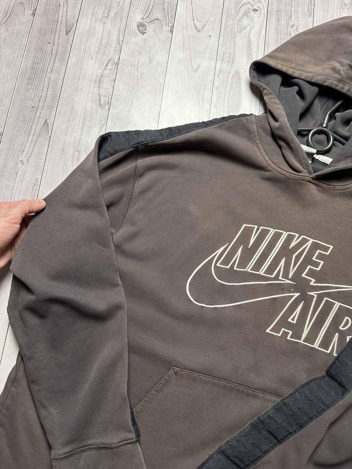 Nike × Vintage Vintage Nike air hoodie brown big logo distressed size XL Size US XL / EU 56 / 4 - 7 Thumbnail