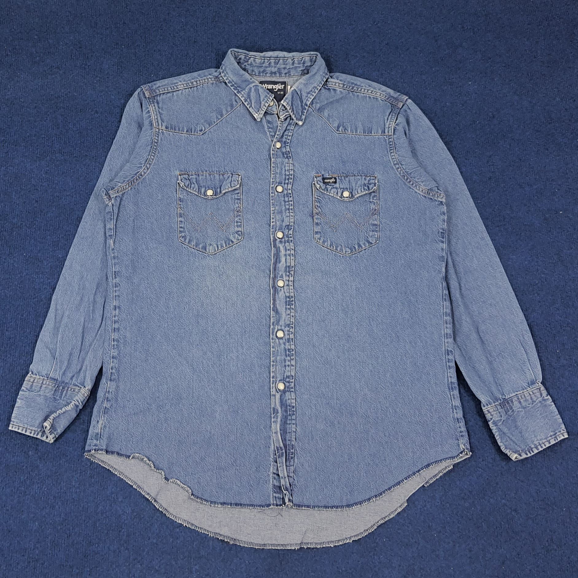 Vintage × Wrangler Vintage Wrangler American Brand Button Up Denim Shirt Size US L / EU 52-54 / 3 - 1 Thumbnail