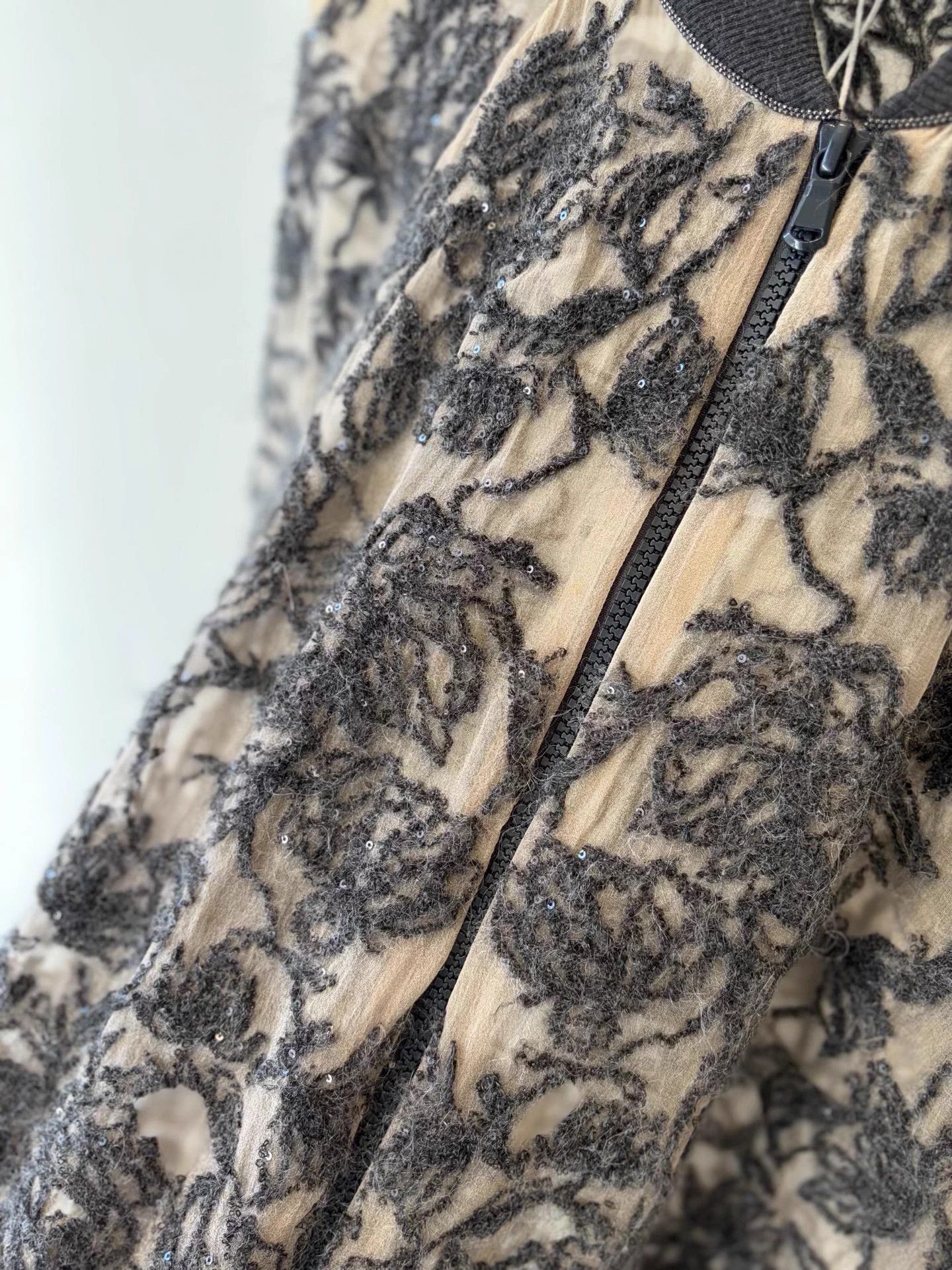Brunello Cucinelli BC High-End 100% Silk Sequined Jacket Deadstock S Size S / US 4 / IT 40 - 2 Thumbnail