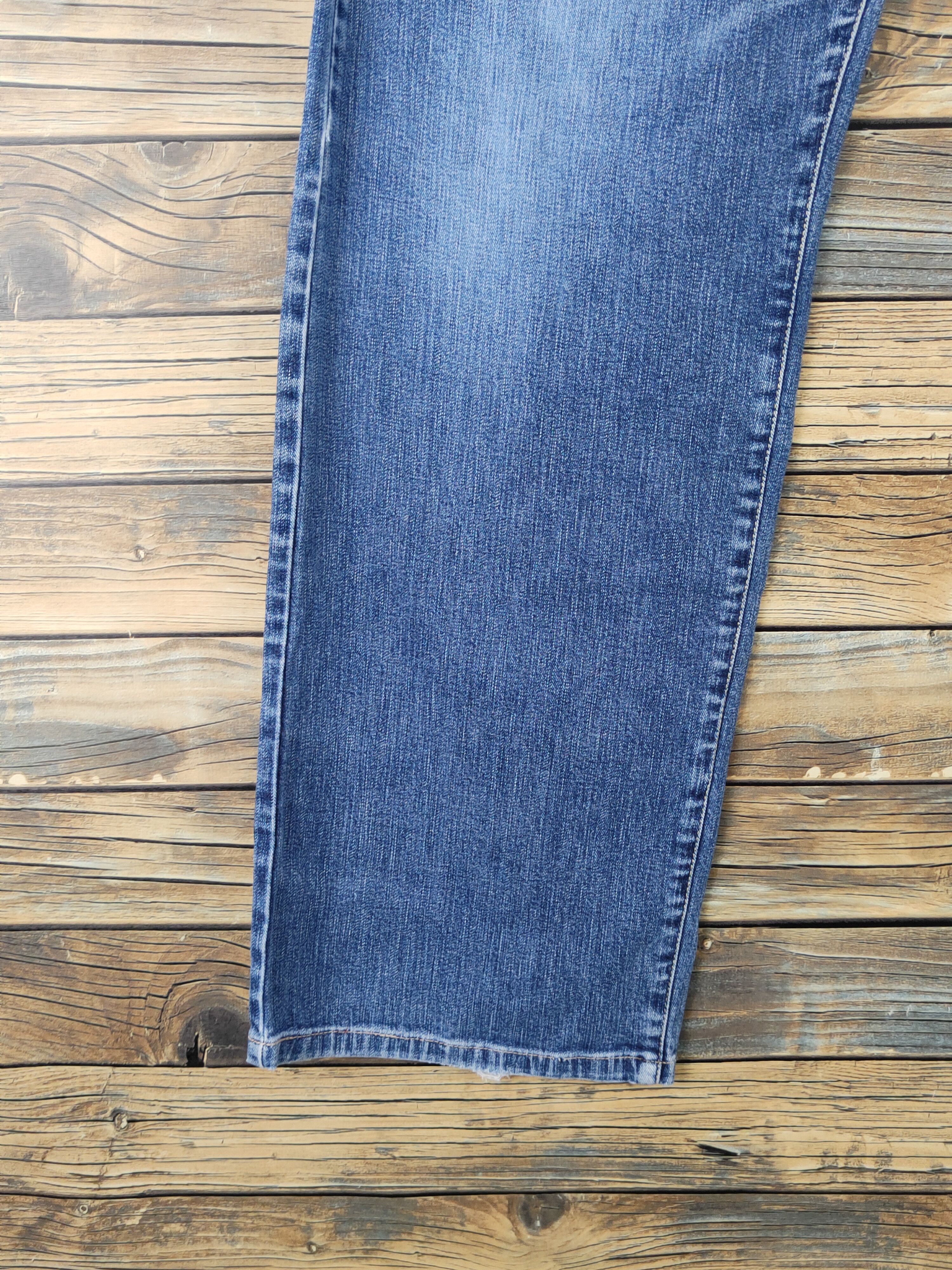 Burberry Burberry Blue Distressed Ripped denim Jeans #W1597 Size US 33 - 4 Thumbnail