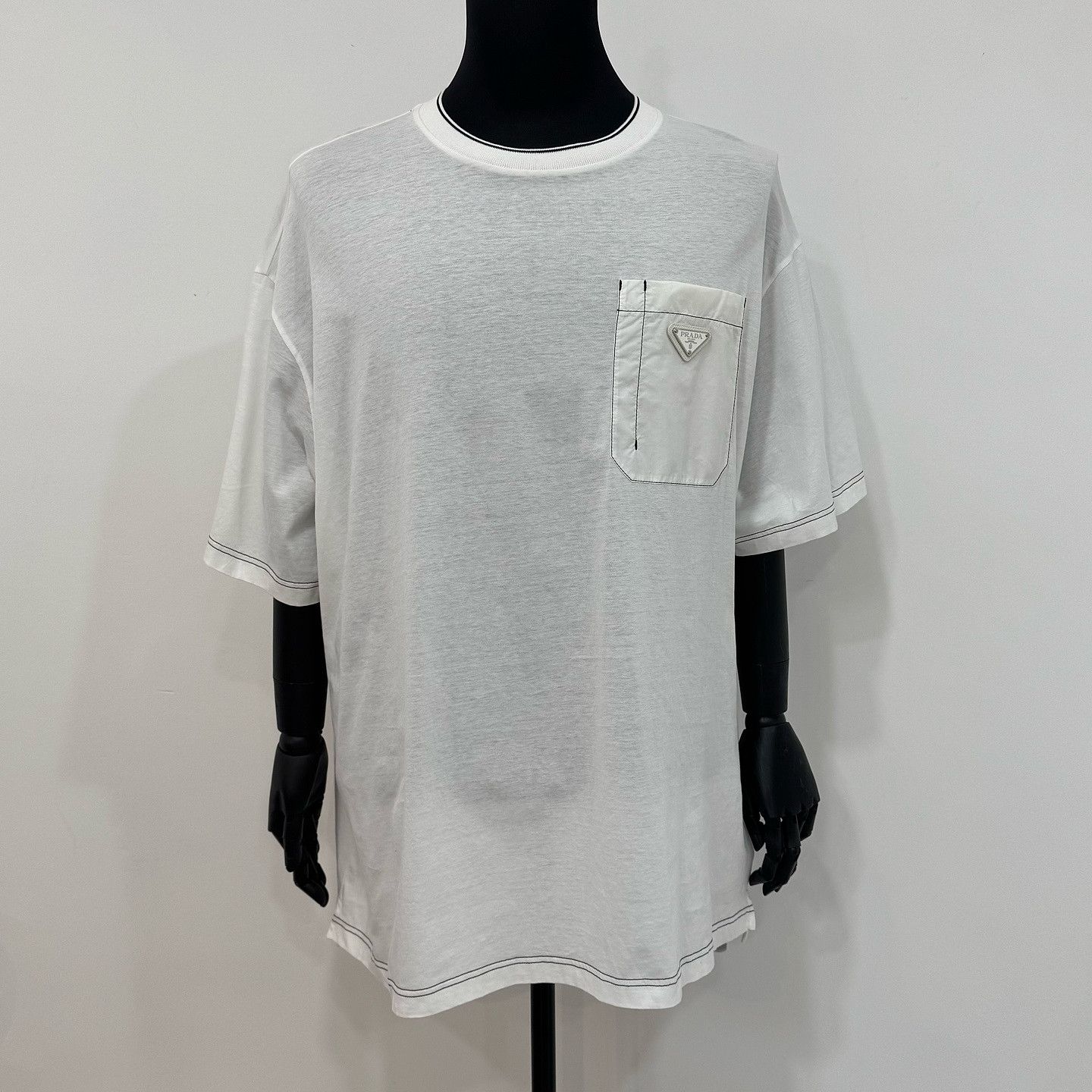 Prada Prada Pocket Logo T-Shirt White Size L Size US L / EU 52-54 / 3 - 1 Thumbnail