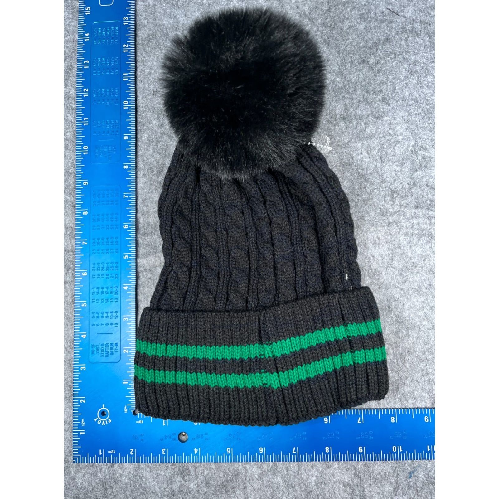 Vintage Terrasen Throne Of Glass Beanie Toque Adult OS Black Acrylic Pom Cable Knit Size ONE SIZE - 5 Thumbnail
