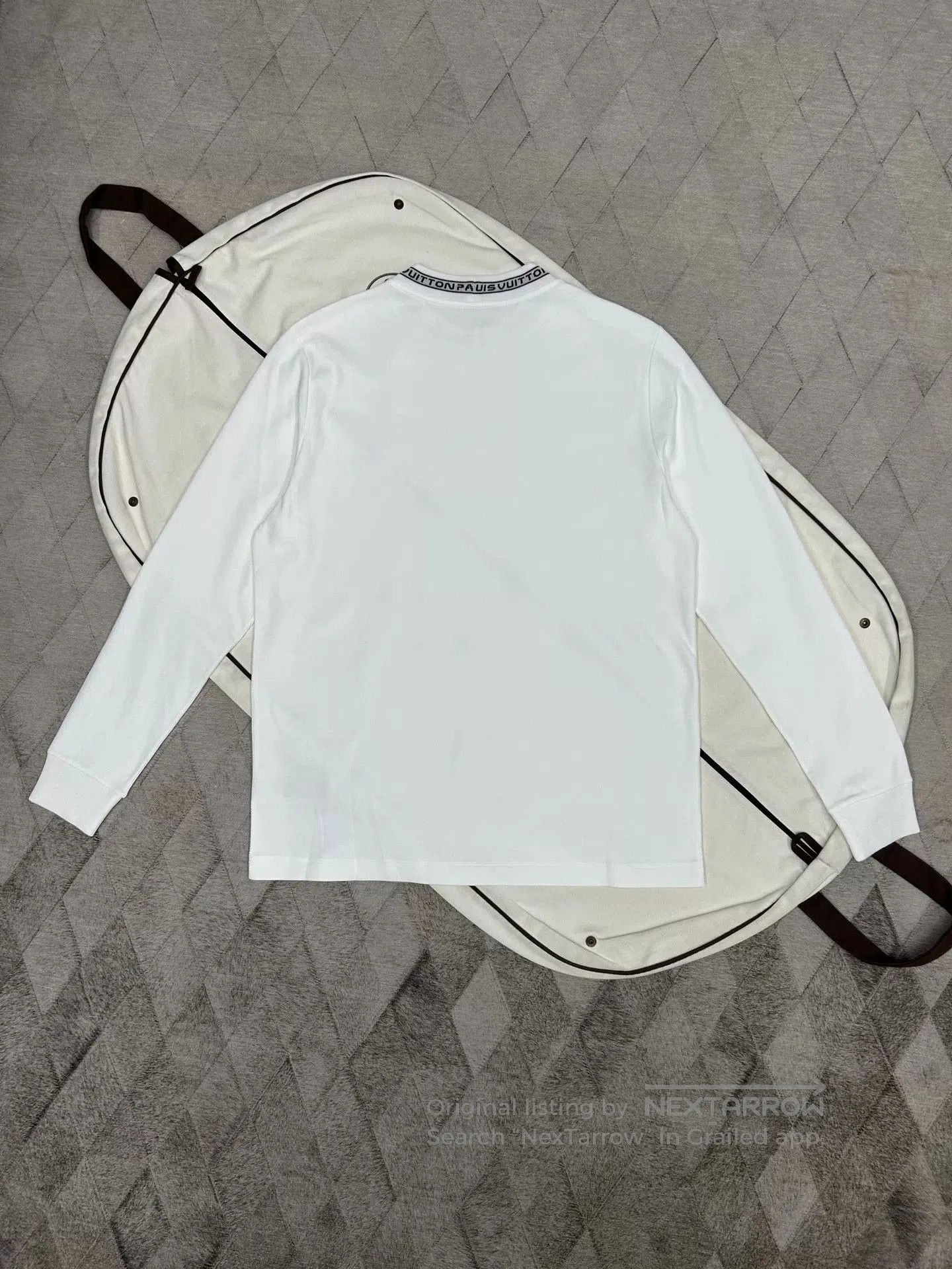 Louis Vuitton Louis Vuitton Classic Logo Collar Hoodie. Size US L / EU 52-54 / 3 - 4 Thumbnail