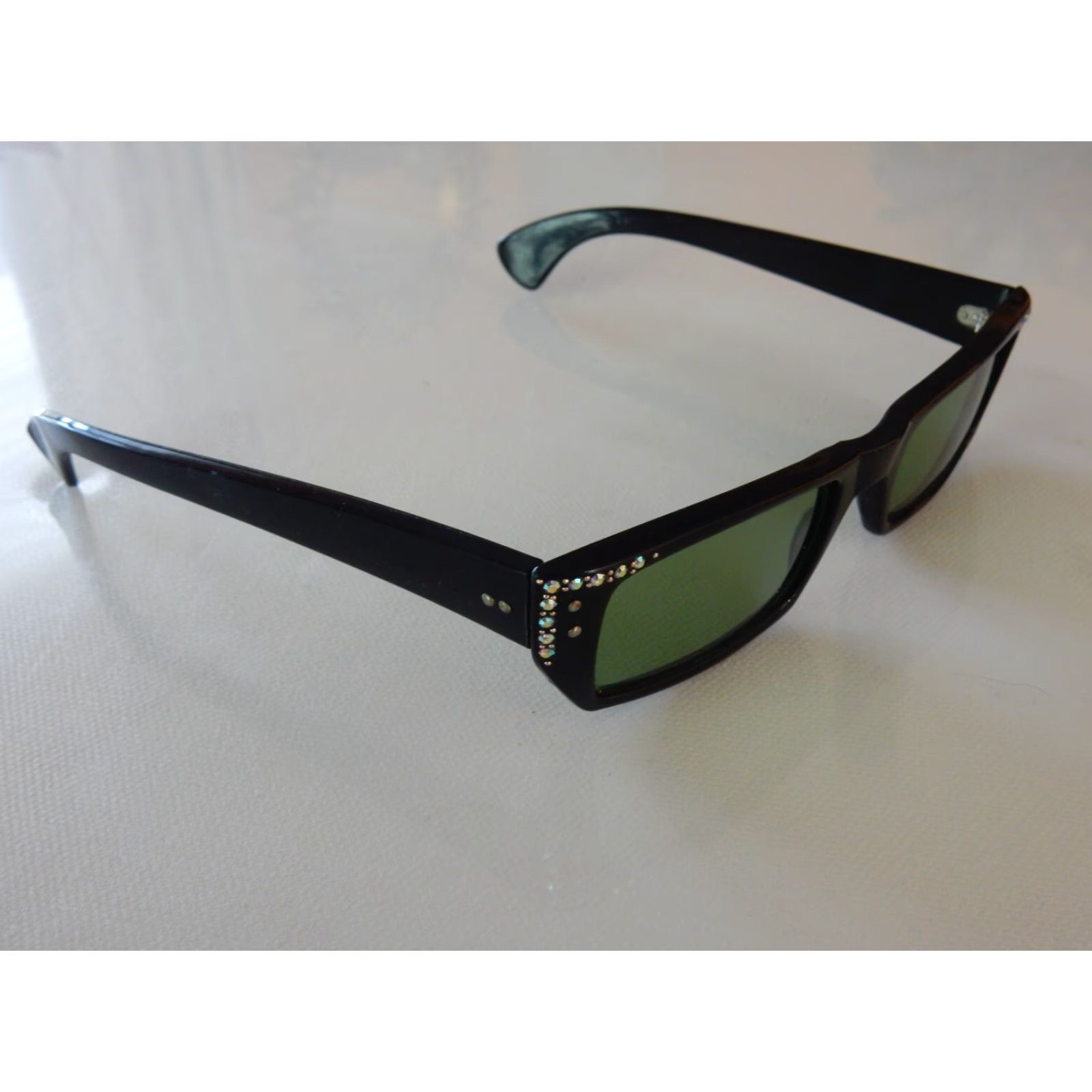 Vintage VINTAGE Milsol Sunglasses Women Adult Black Green Crystals Italy Size ONE SIZE - 3 Thumbnail