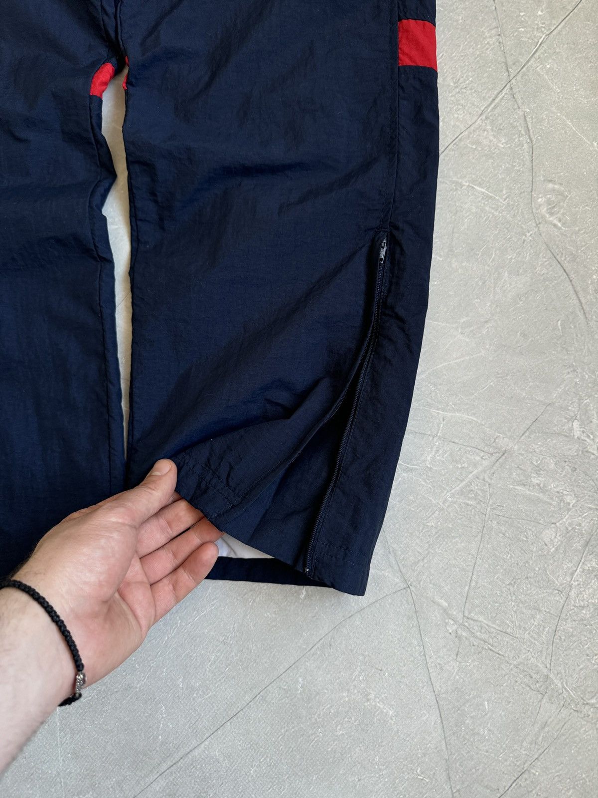 Nike Nike Vintage Nylon Track Pants 00s Small Swoosh Navy Size US 30 / EU 46 - 5 Thumbnail