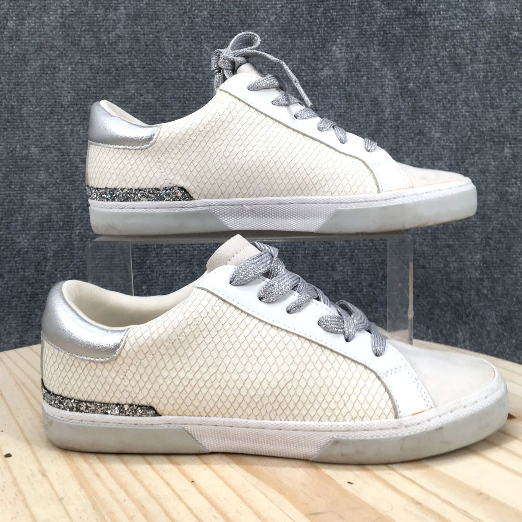 Vintage A New Day Maddison Sneakers White Lace Up Low Top Casual Comfort Womens 9 Shoes Size M / US 6-8 / IT 42-44 - 2 Thumbnail