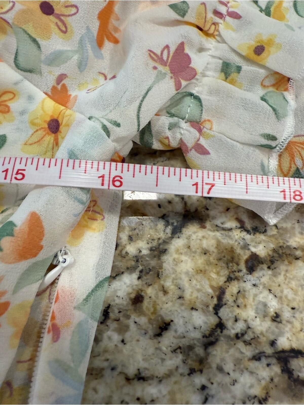 Other Eilly Bazar ditsy floral crop top ruffled short sleeves SM Size S / US 4 / IT 40 - 12 Thumbnail