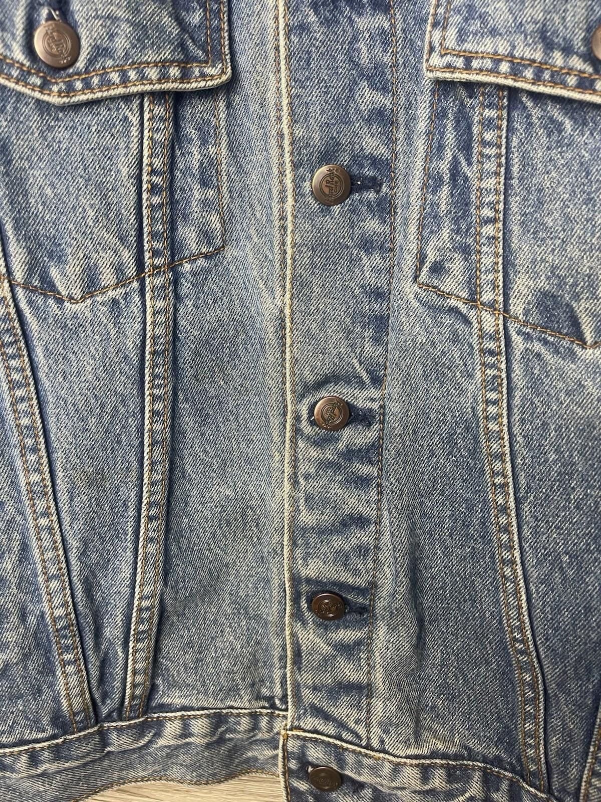 Hard Rock Cafe Vintage Hard Rock Cafe Save the Planet Denim Jacket Size M Size US M / EU 48-50 / 2 - 3 Thumbnail