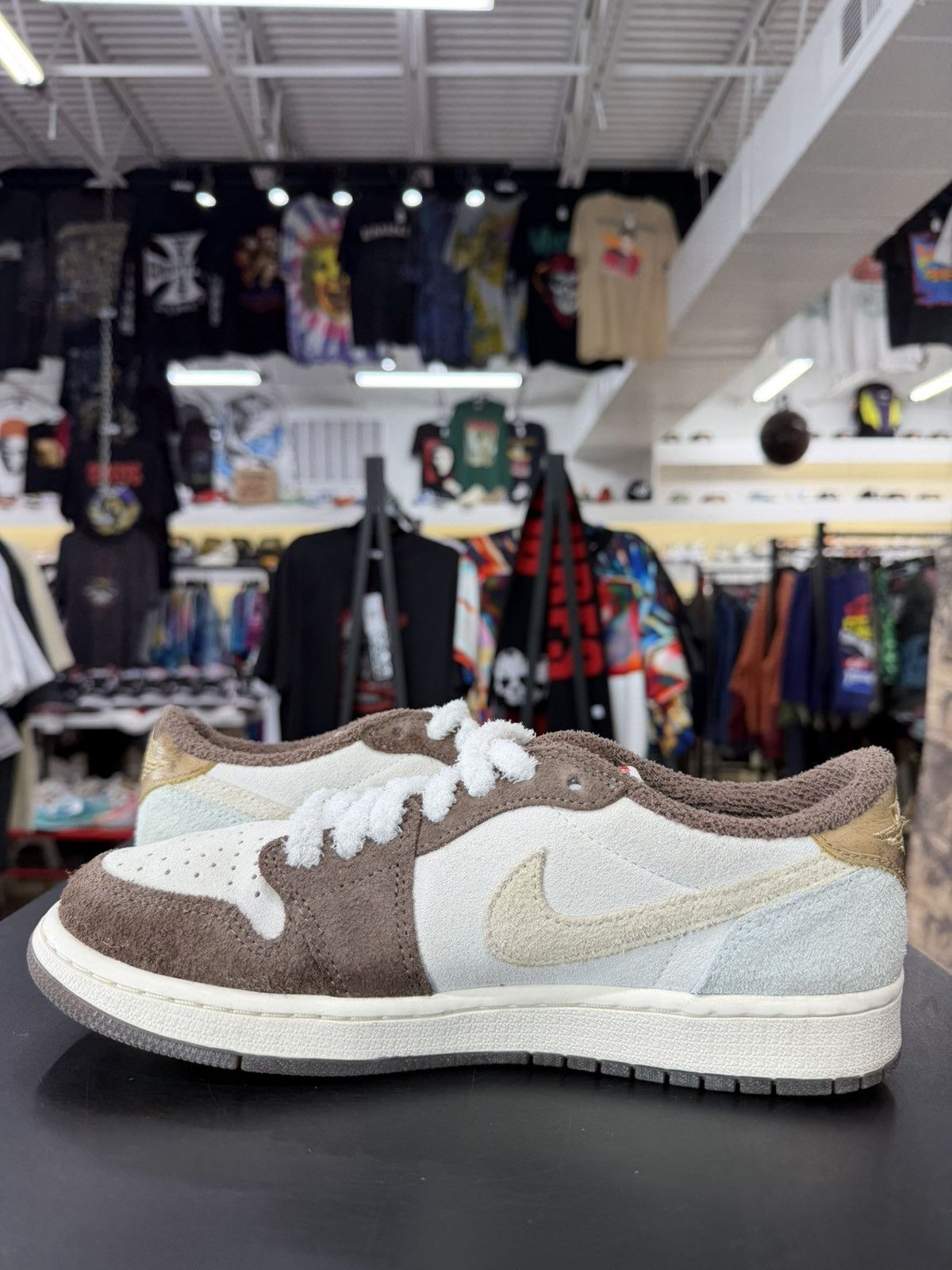 Jordan Brand Jordan 1 Low Year of the Rabbit Size 8.5 (2023) Size US 8.5 / EU 41-42 - 4 Thumbnail