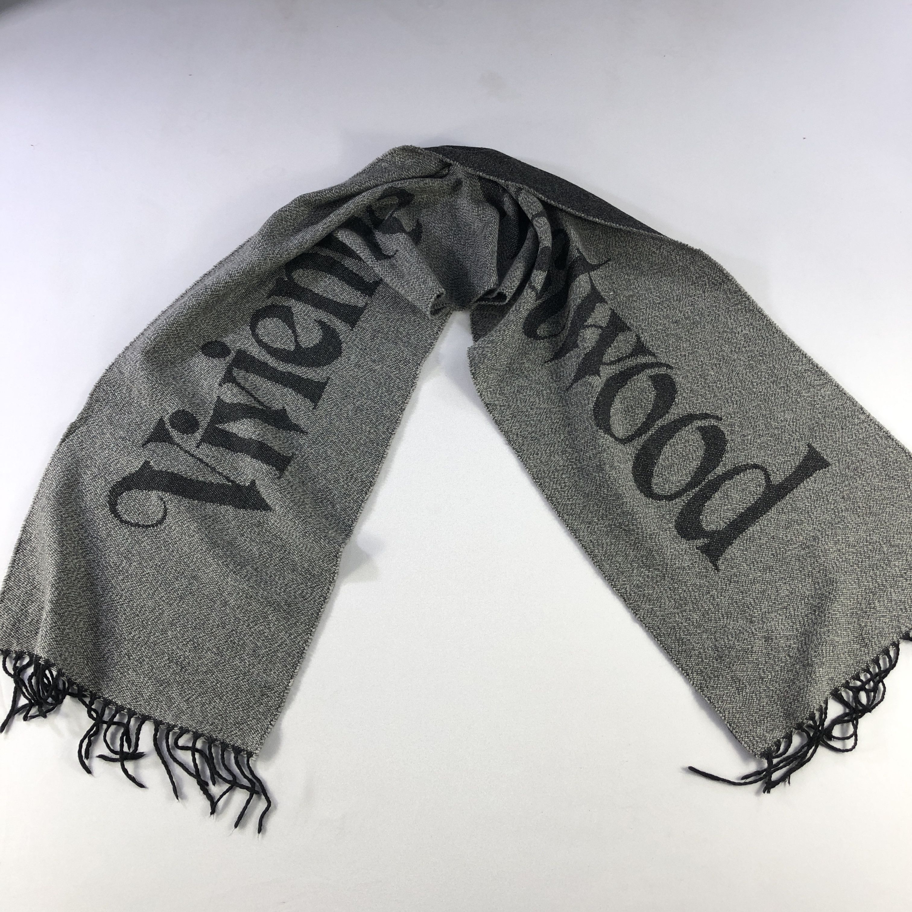 Vivienne Westwood Vivienne Westwood Spell Out Scarf Muffler Neckwear V2835 Size ONE SIZE - 4 Thumbnail
